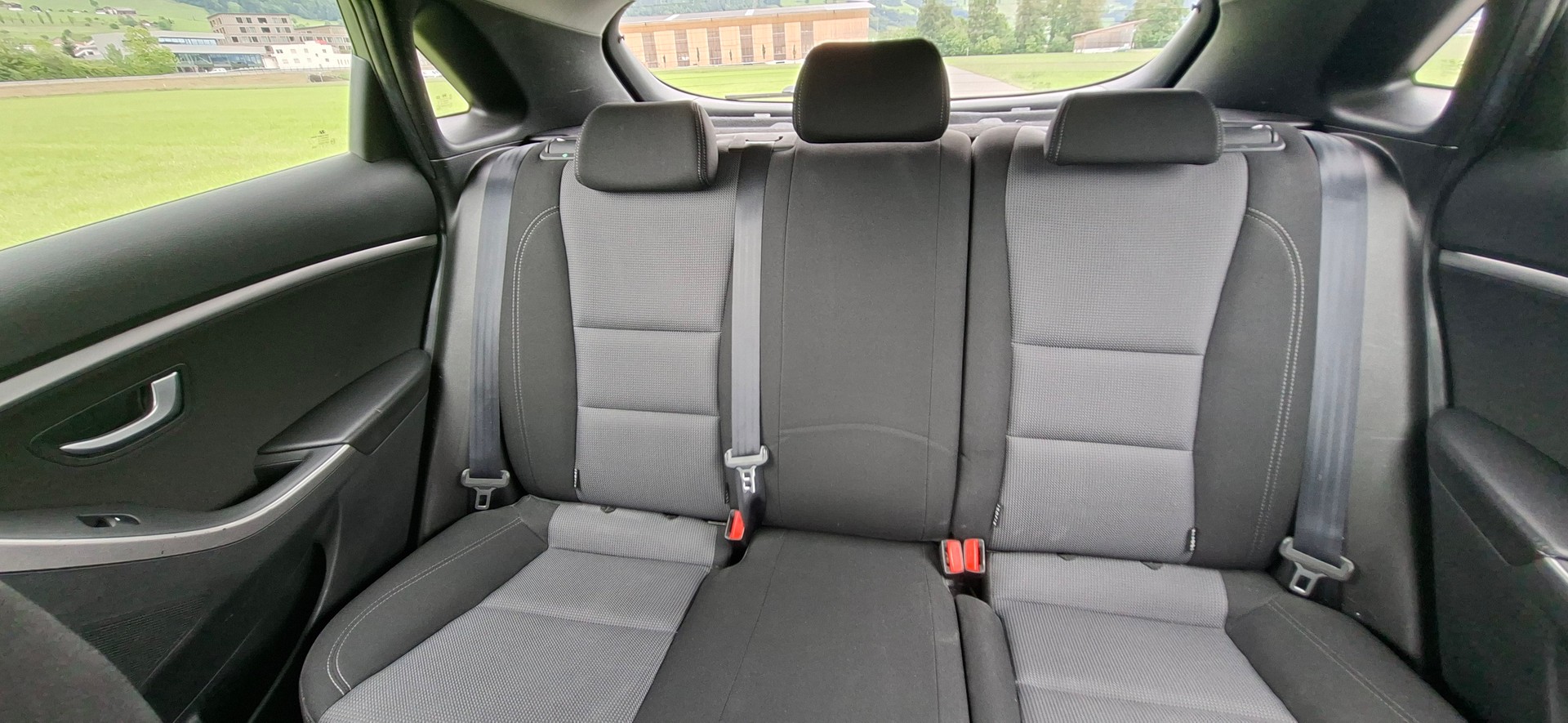 HYUNDAI i30 1.4 Comfort-image-7
