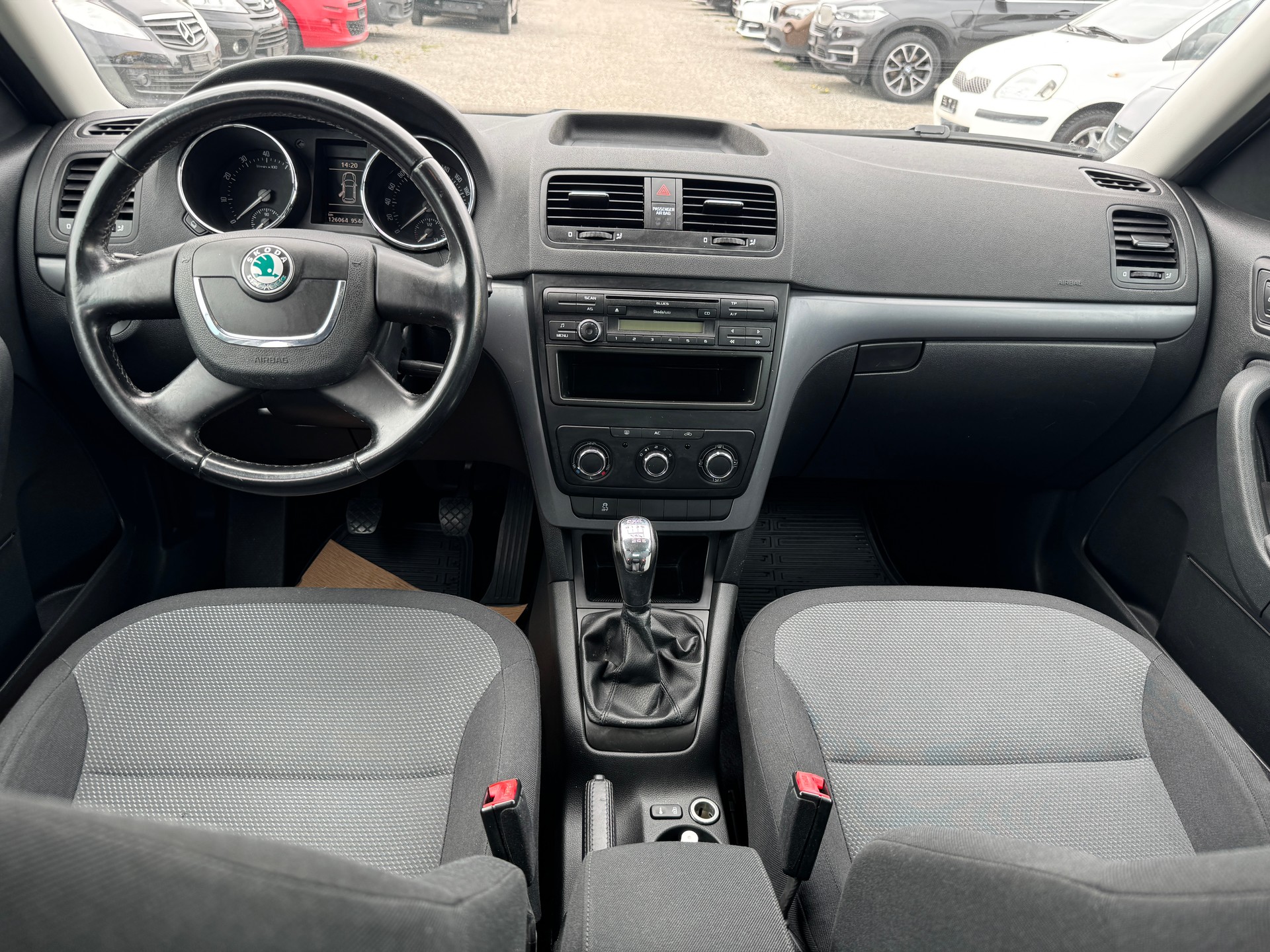 SKODA Yeti 1.8 TSI Entry 4x4-image-7
