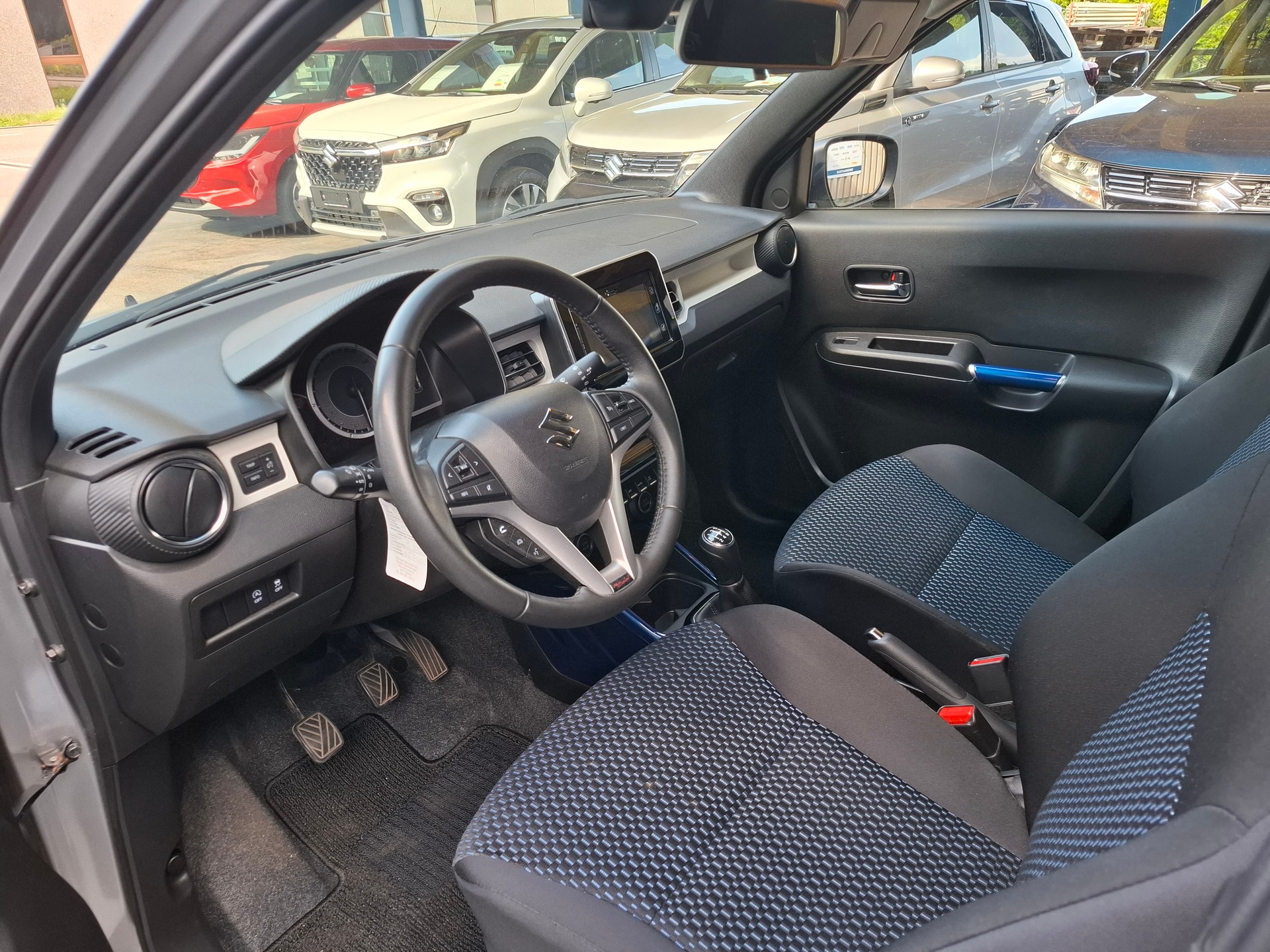 SUZUKI Ignis 1.2i Piz Sulai Top Hybrid 4x4-image-4