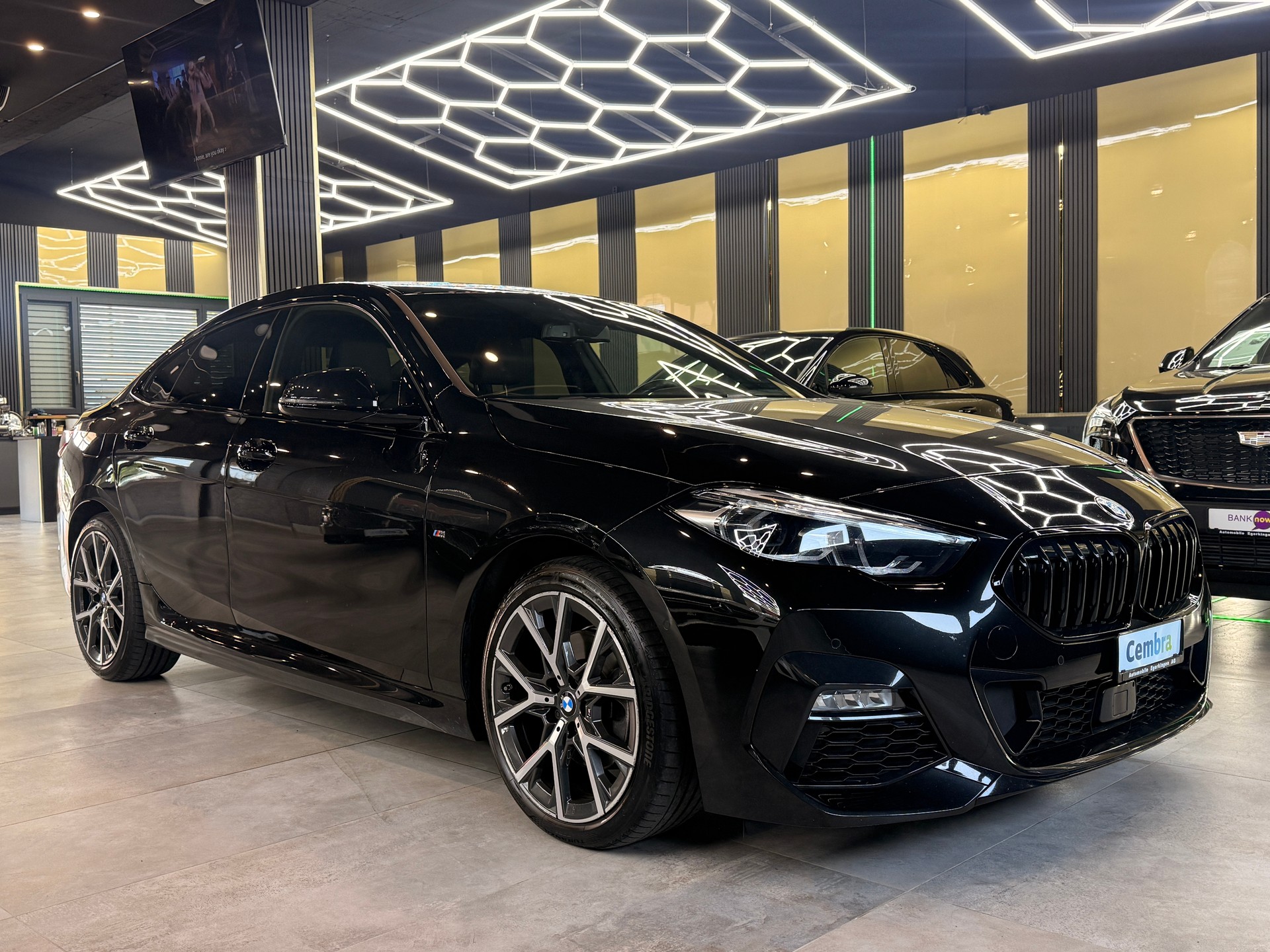 BMW 218d Gran Coupé Steptronic-image-2