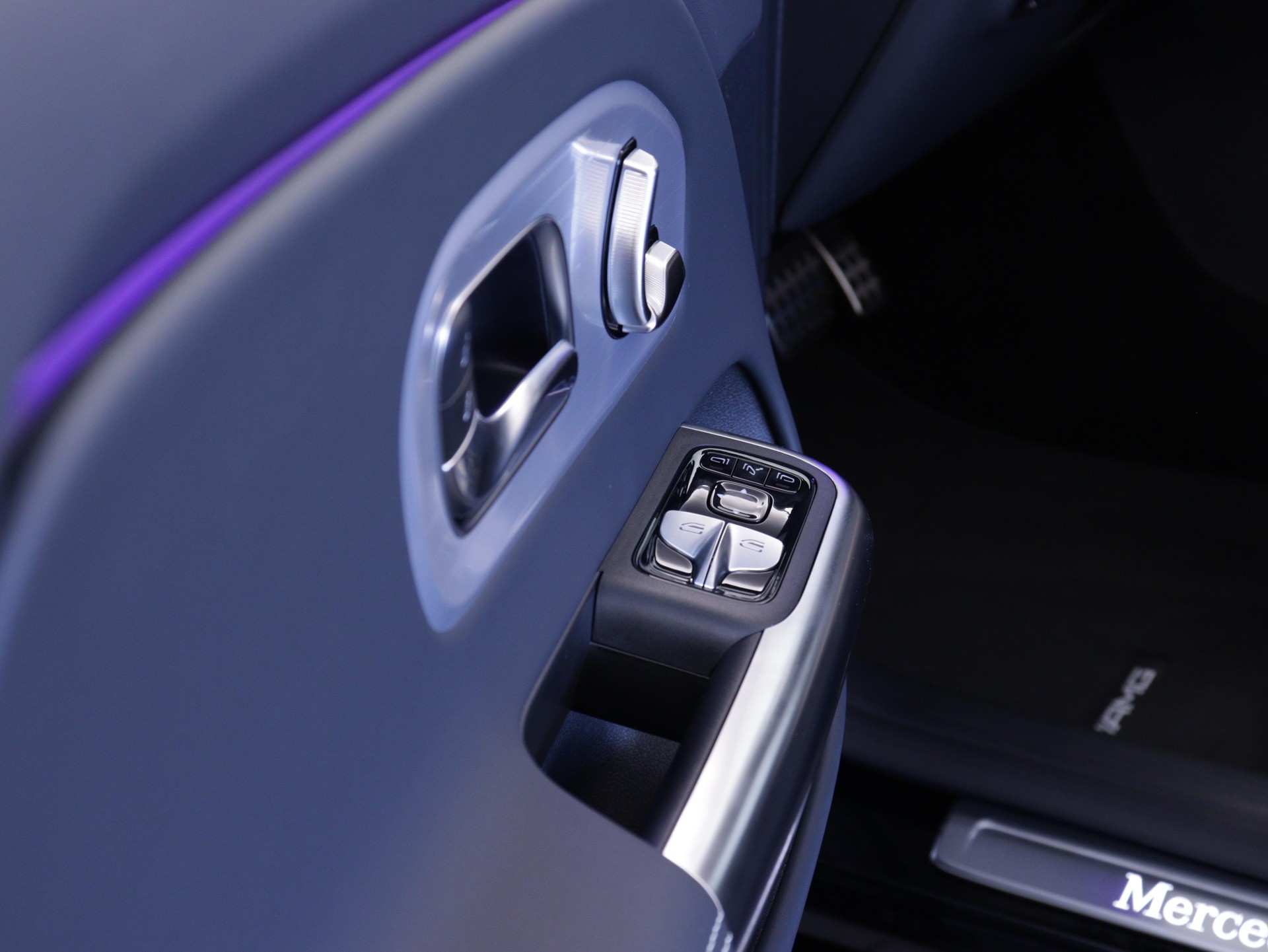 MERCEDES-BENZ CLA 220 4-Matic Shooting Brake-image-8