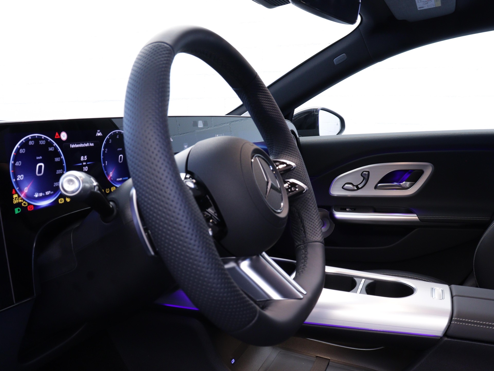 MERCEDES-BENZ CLA 220 4-Matic Shooting Brake-image-6