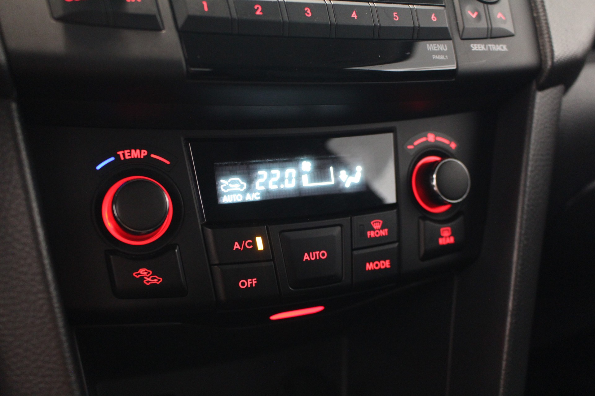 SUZUKI Swift 1.6 16V Sport-image-14