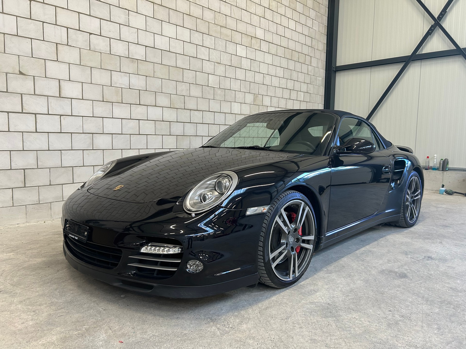 PORSCHE 911 Cabrio Turbo PDK-image-1