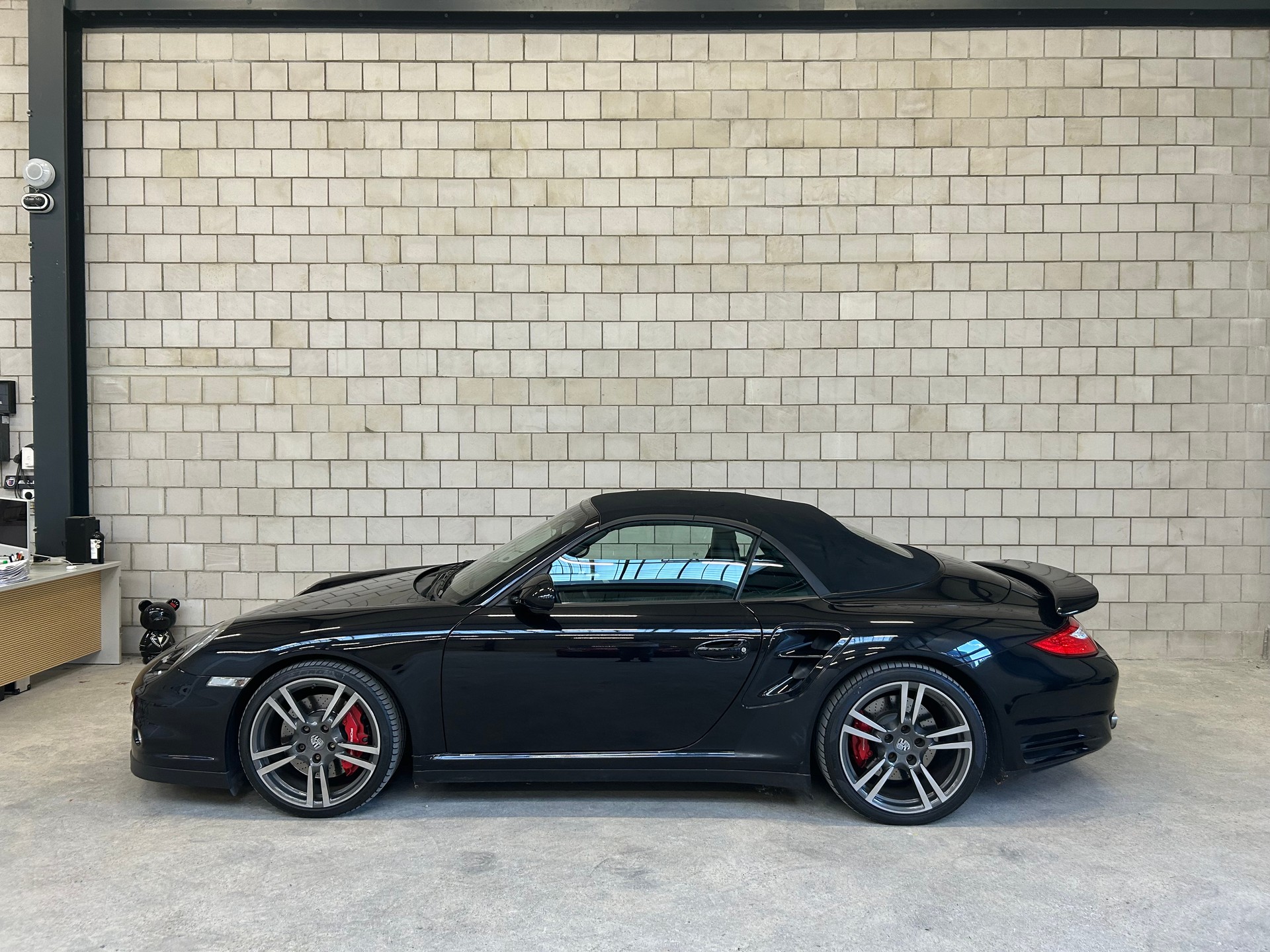 PORSCHE 911 Cabrio Turbo PDK-image-0