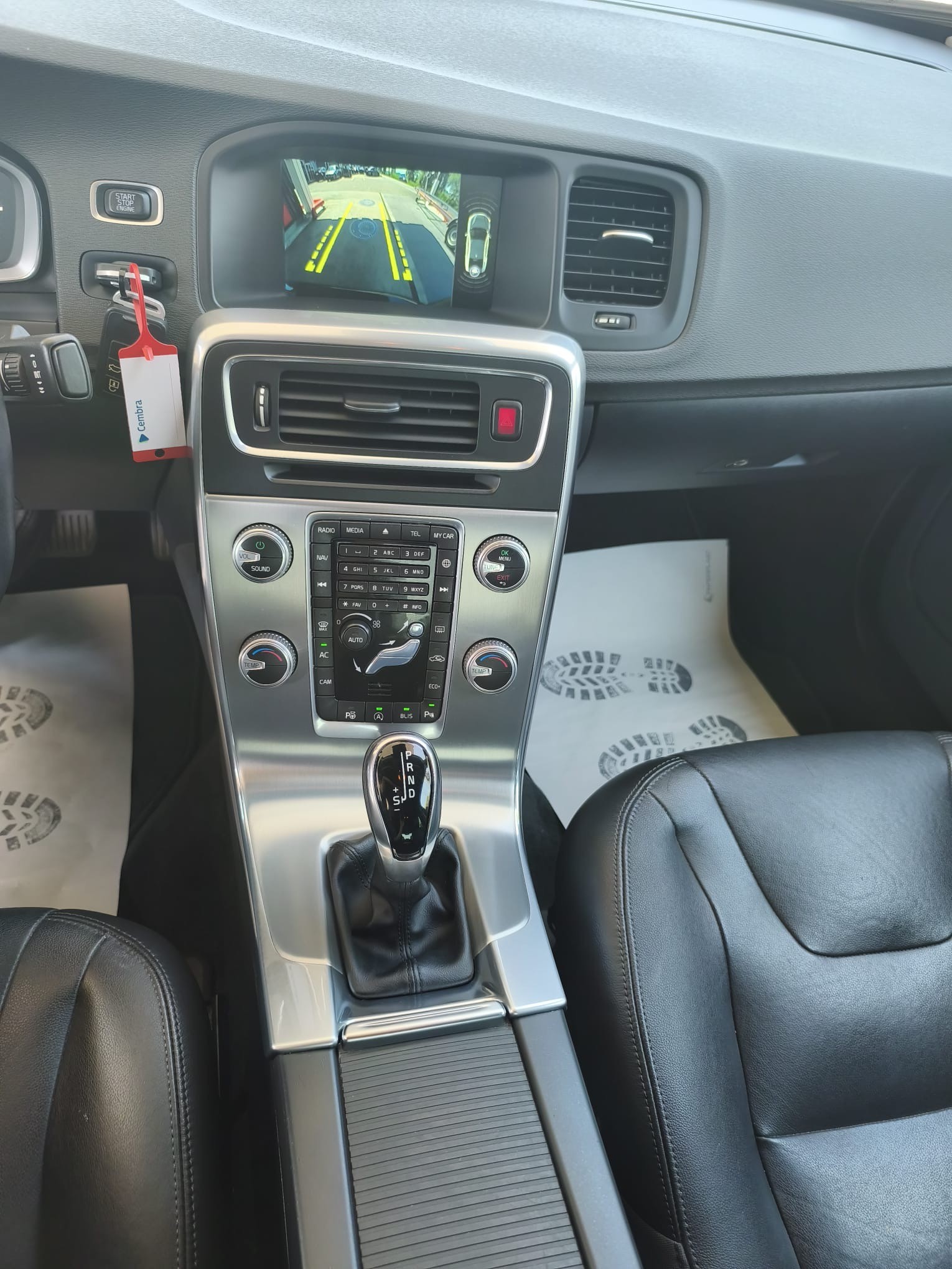 VOLVO S60 T5 Summum R-Design Geartronic-image-13