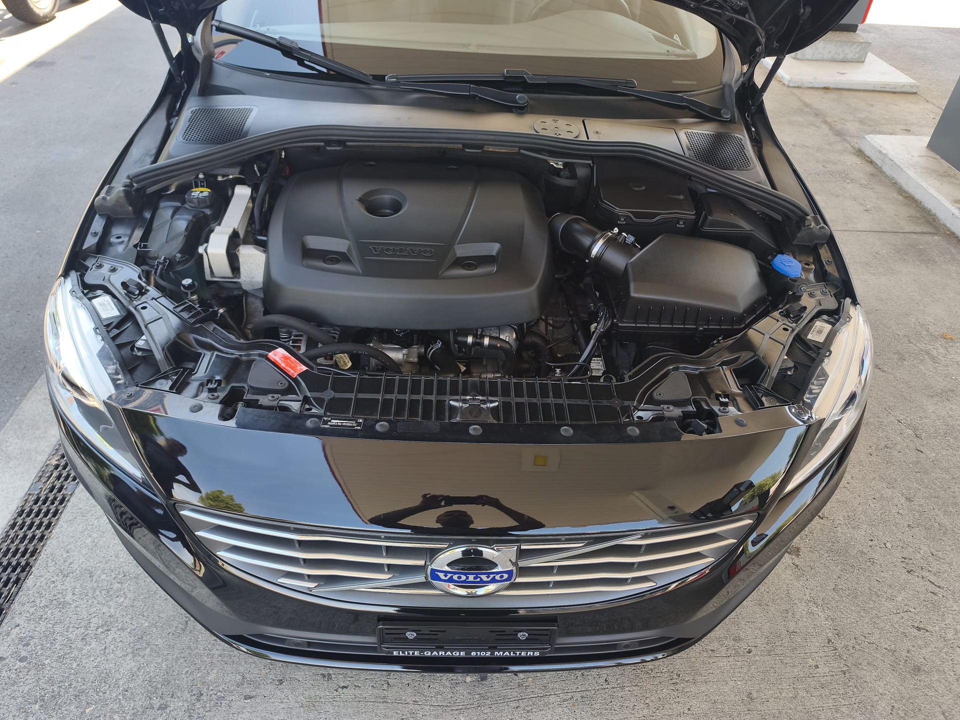 VOLVO S60 T5 Summum R-Design Geartronic-image-12