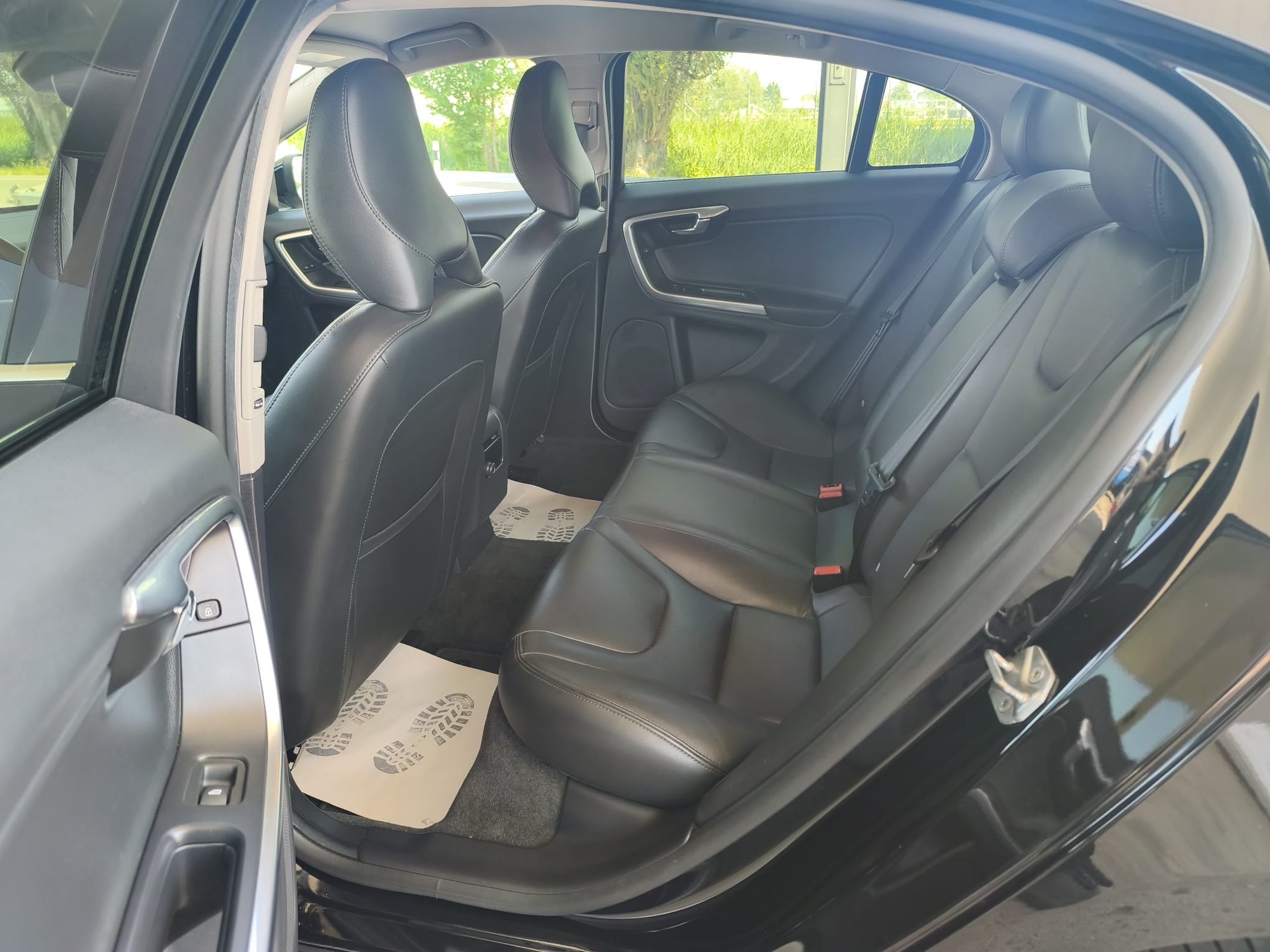 VOLVO S60 T5 Summum R-Design Geartronic-image-14