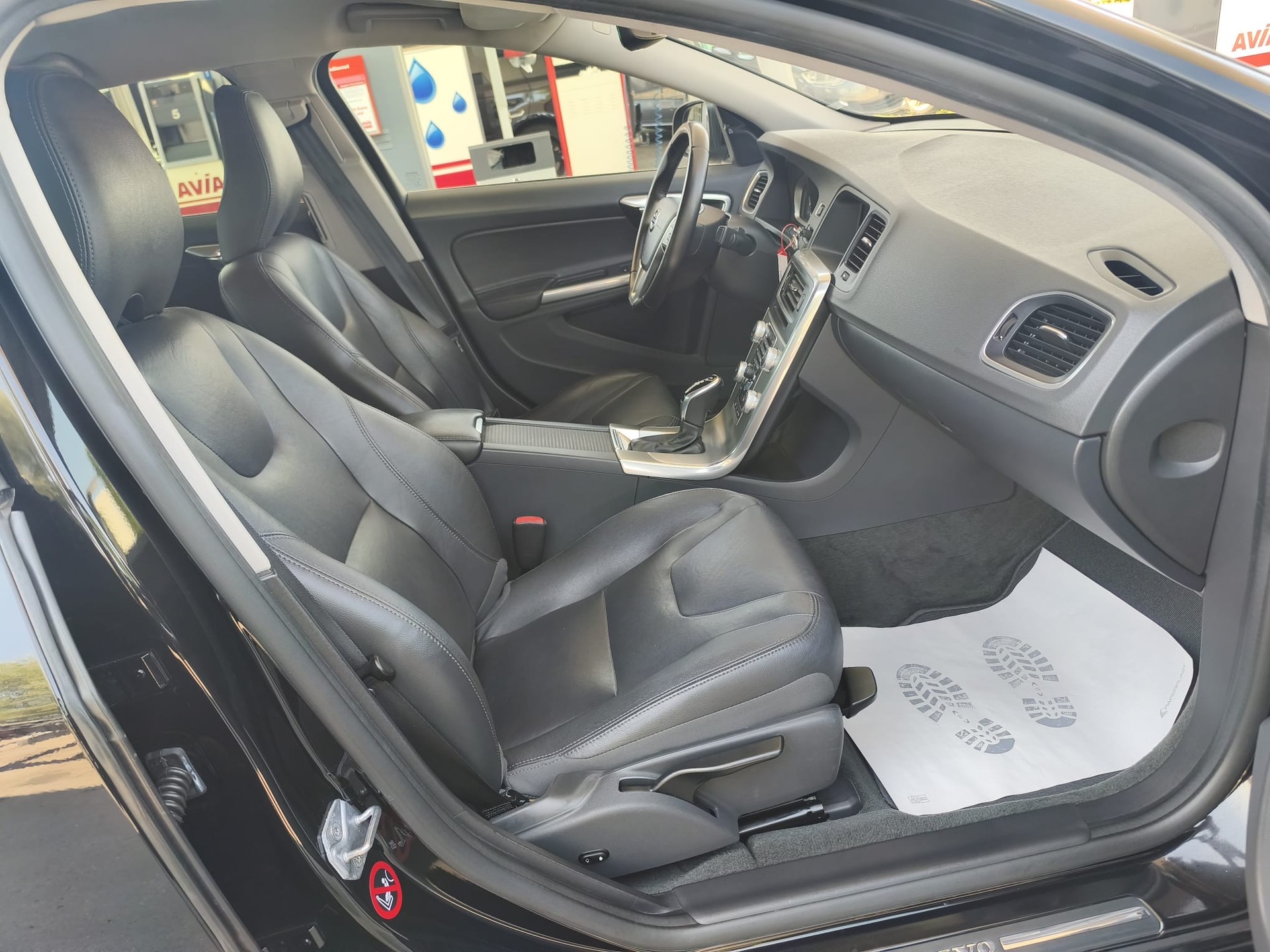 VOLVO S60 T5 Summum R-Design Geartronic-image-7