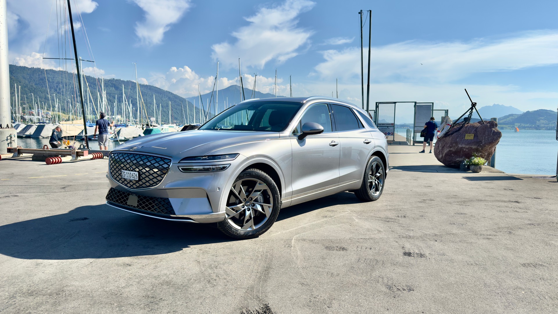 GENESIS Dual Motor Sport AWD-image-0