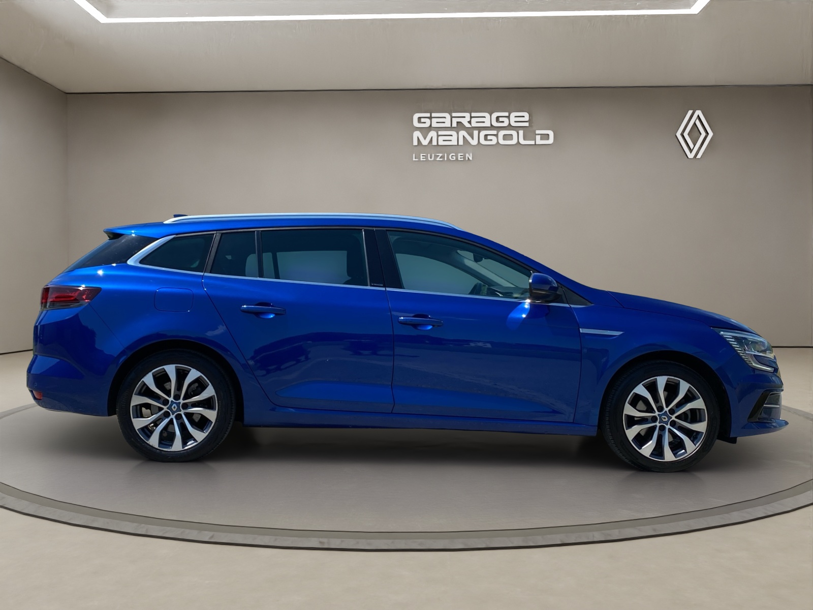 RENAULT Mégane Grandtour 1.6 E-Tech Intens-image-5