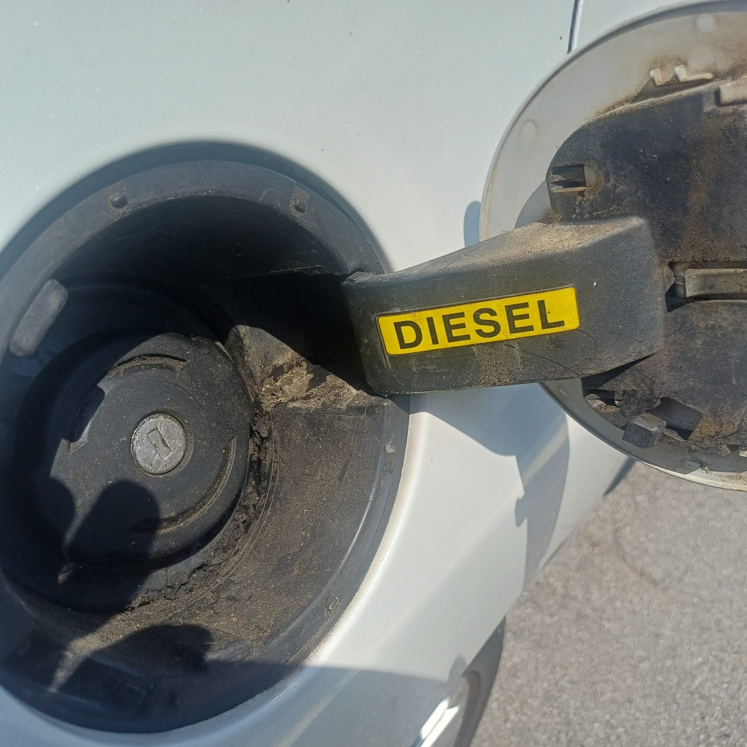 PEUGEOT 3008 HYbrid4 2.0 HDI EGS6-image-4