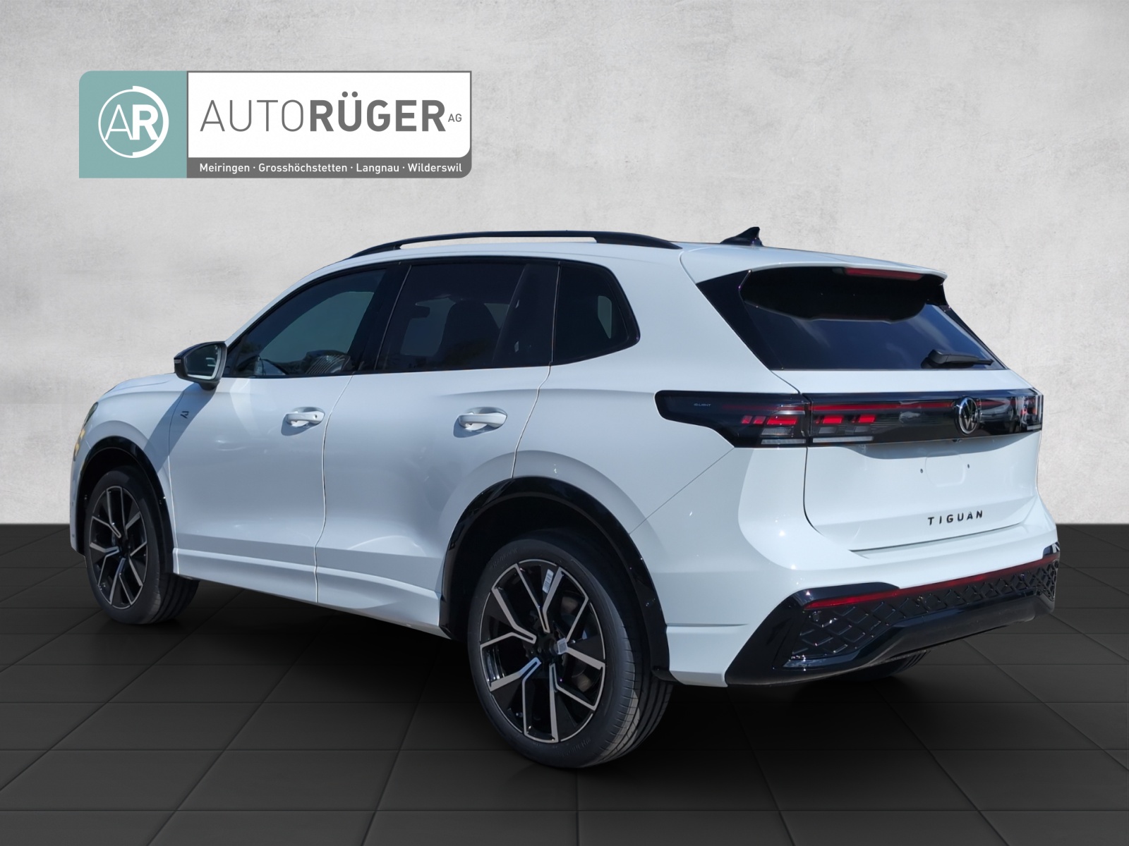 VW Tiguan R-Line UNITED 4Motion-image-3