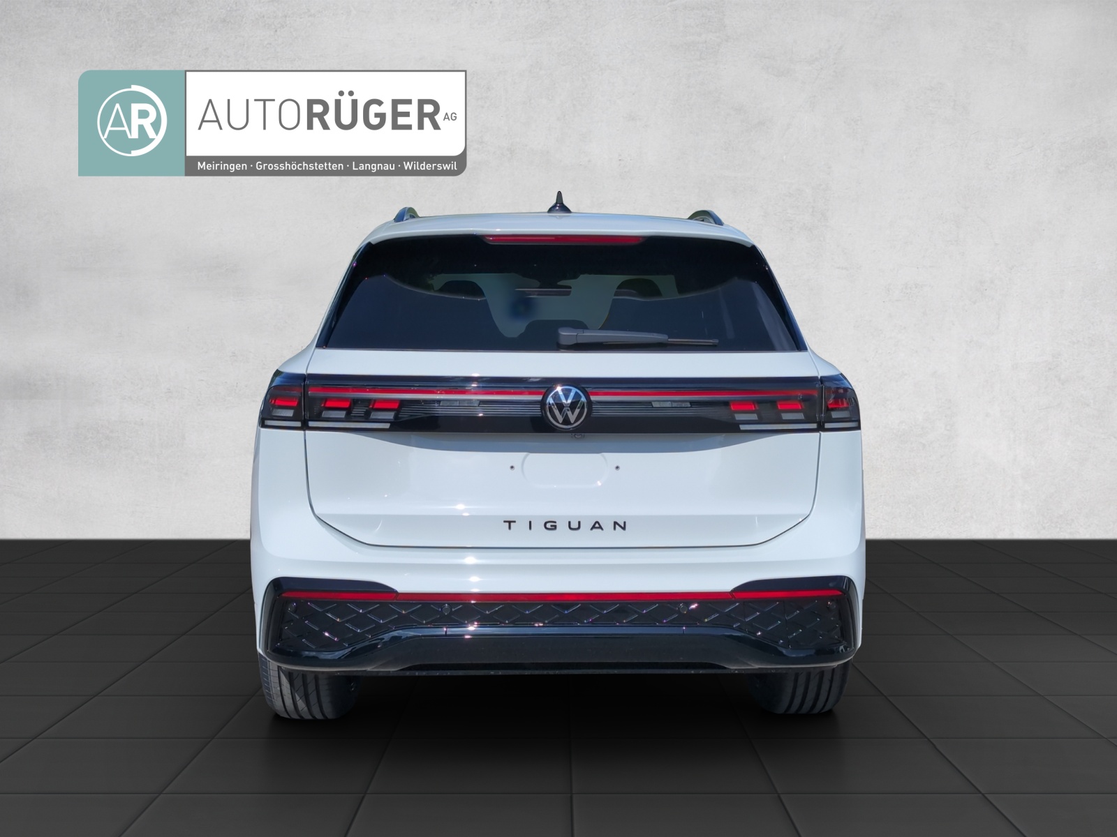 VW Tiguan R-Line UNITED 4Motion-image-4