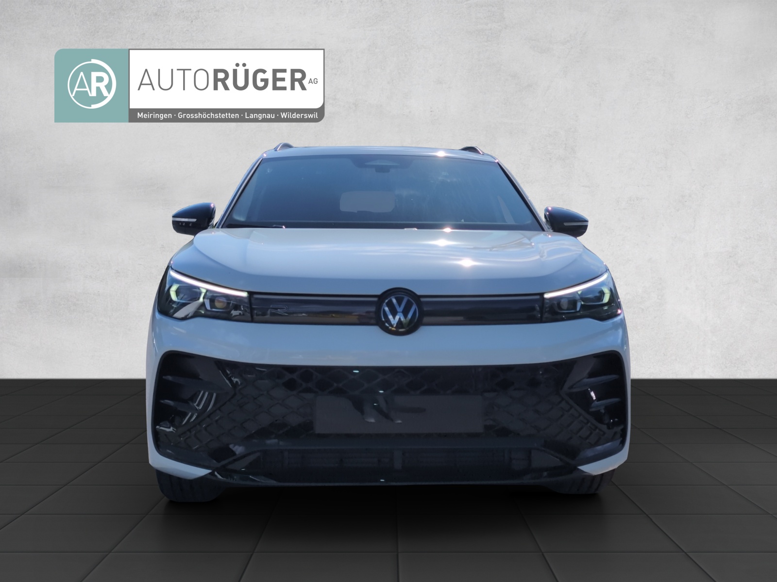 VW Tiguan R-Line UNITED 4Motion-image-1