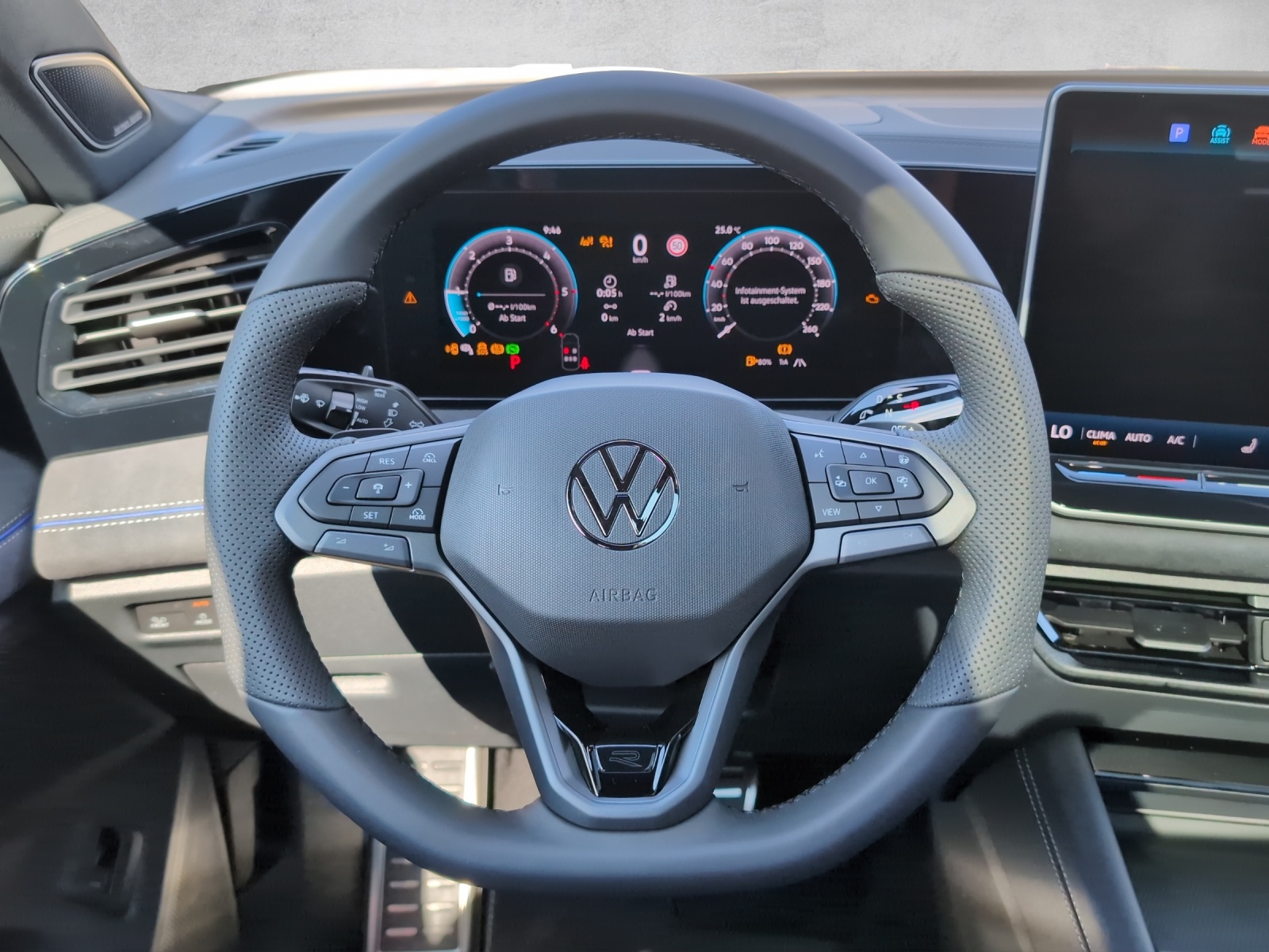 VW Tiguan R-Line UNITED 4Motion-image-10