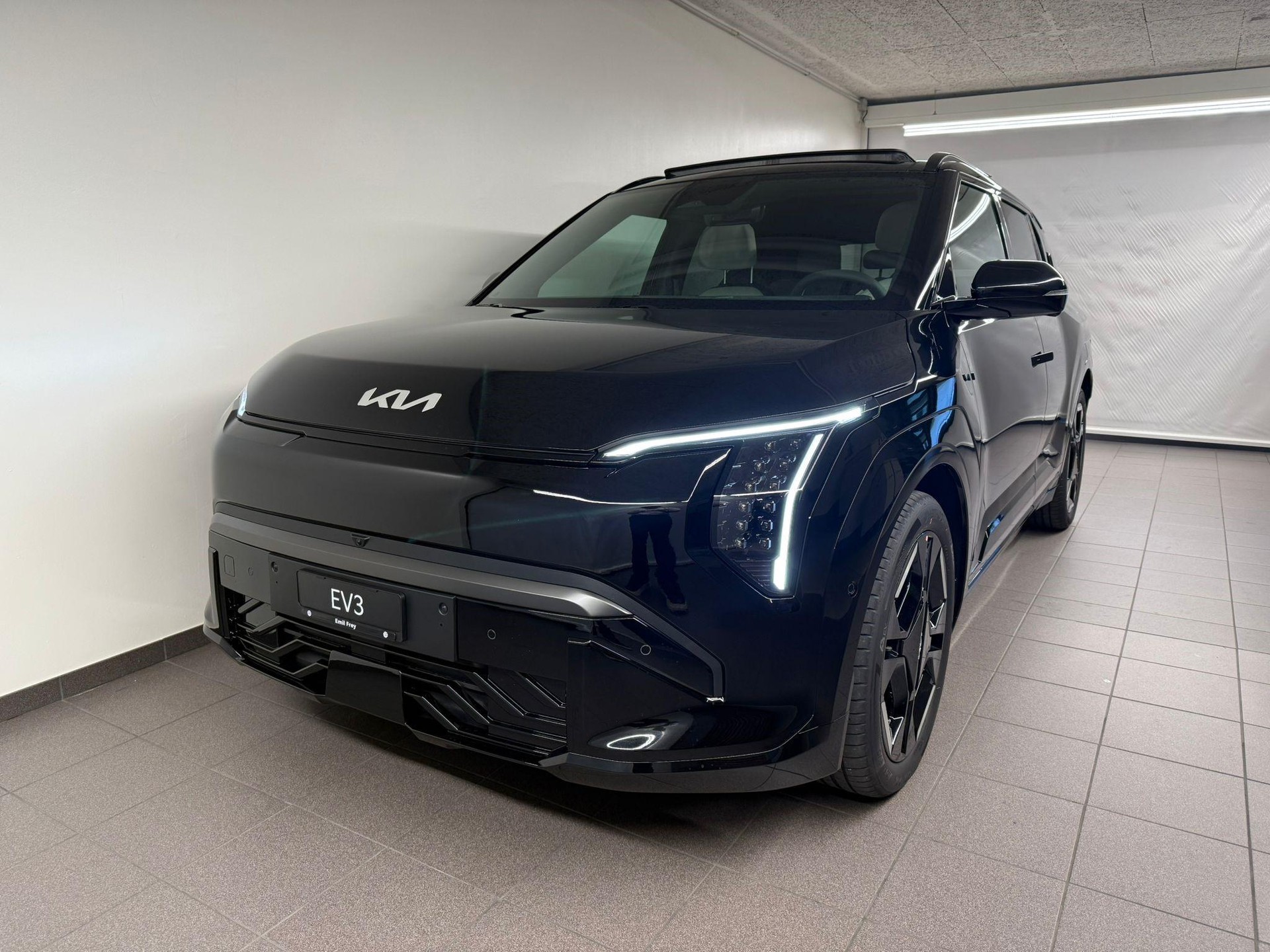 KIA EV3 81 kWh GT-Line-image-0