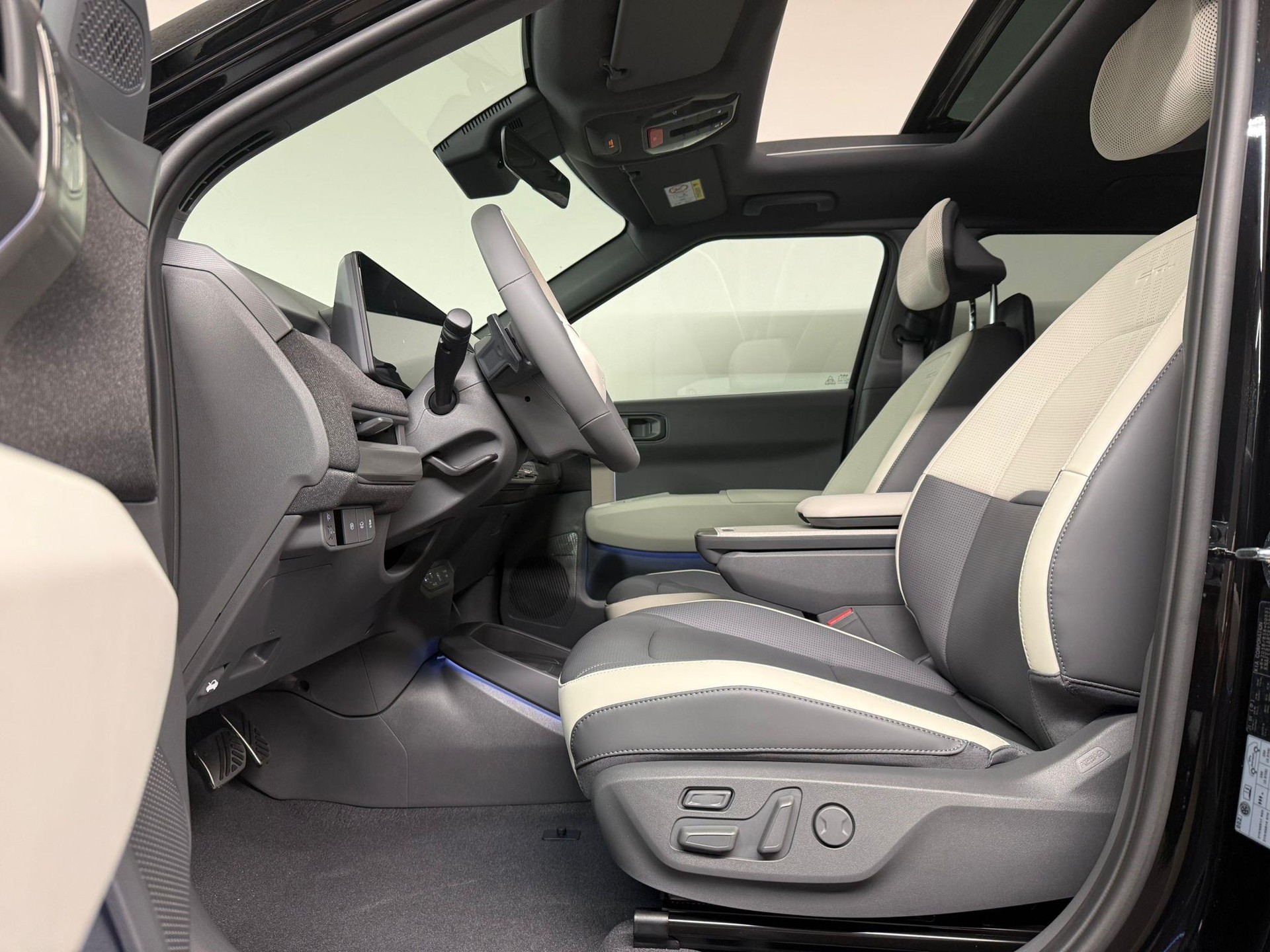 KIA EV3 81 kWh GT-Line-image-4