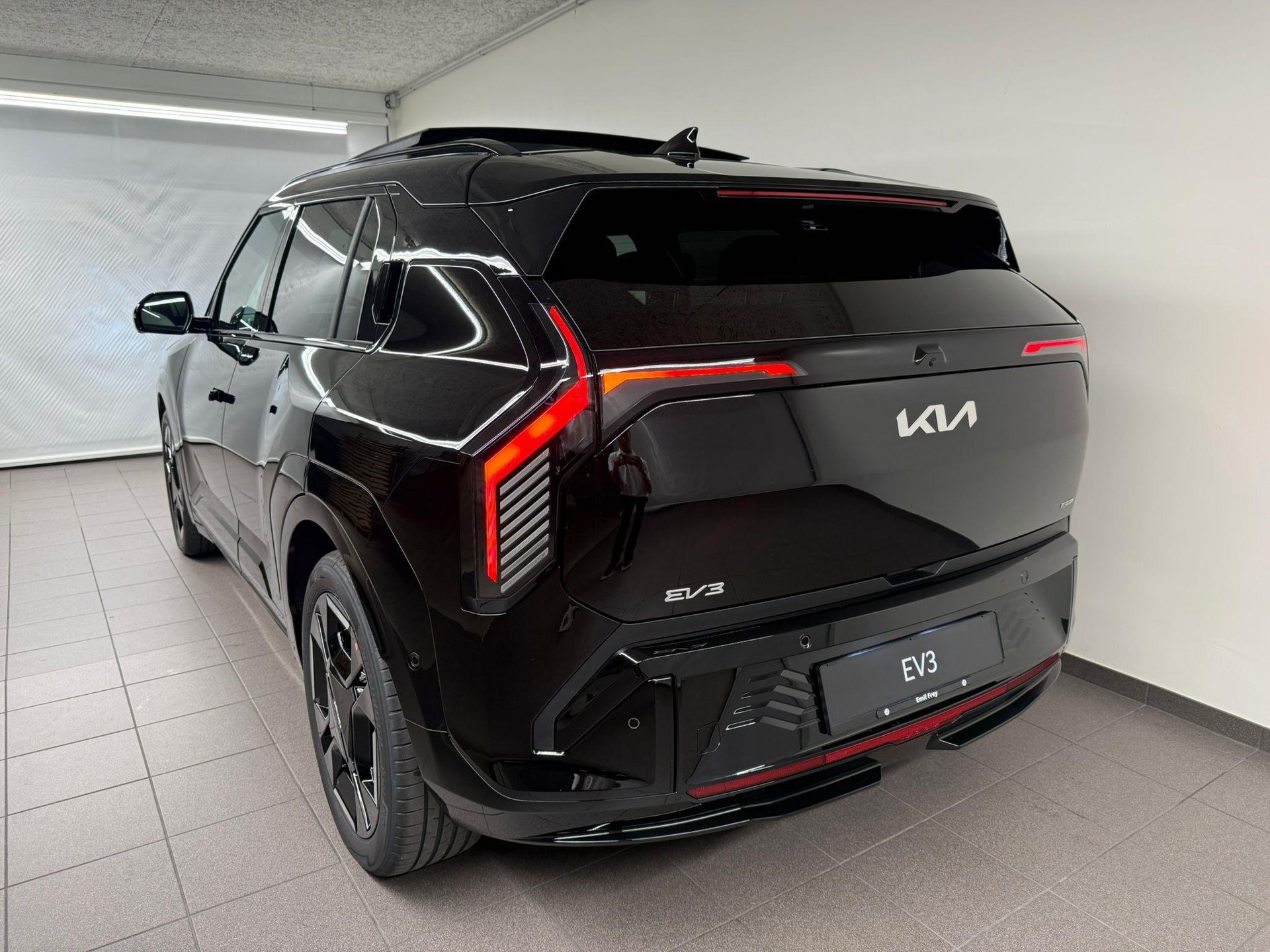 KIA EV3 81 kWh GT-Line-image-2