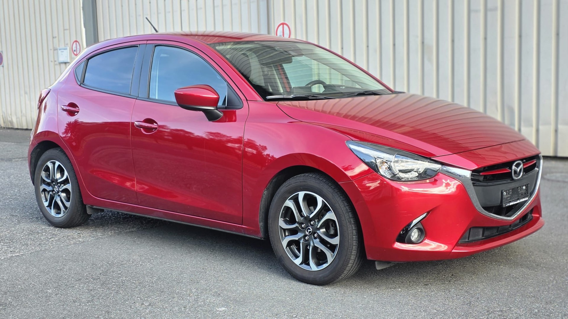 MAZDA 2 1.5i 16V Skyactiv-G Revolution-image-1