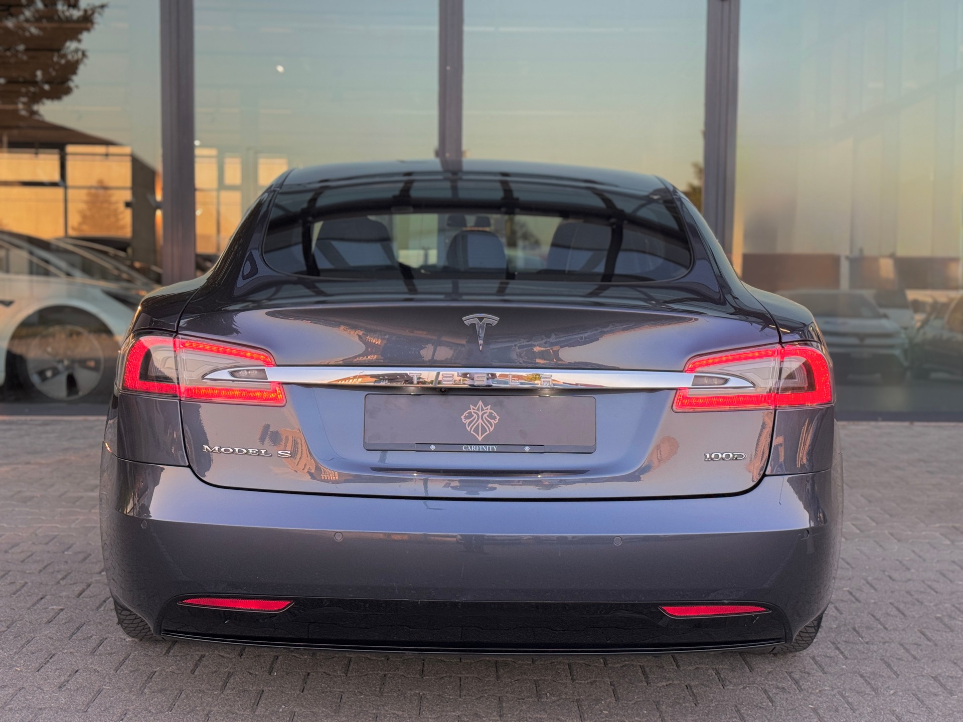TESLA Model S 100 D *FREE Supercharger* / Enhanced Autopilot-image-4
