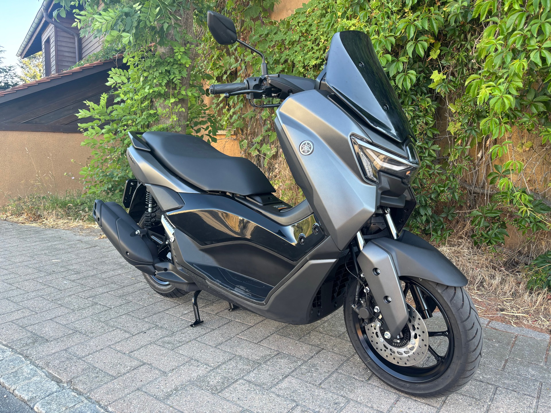 YAMAHA N-Max GPD 125-image-2