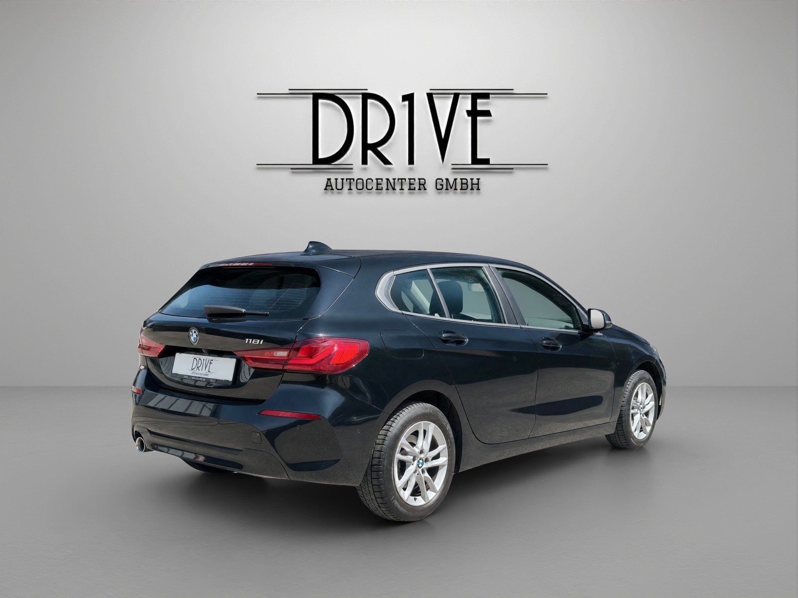 BMW 118i Steptronic-image-4