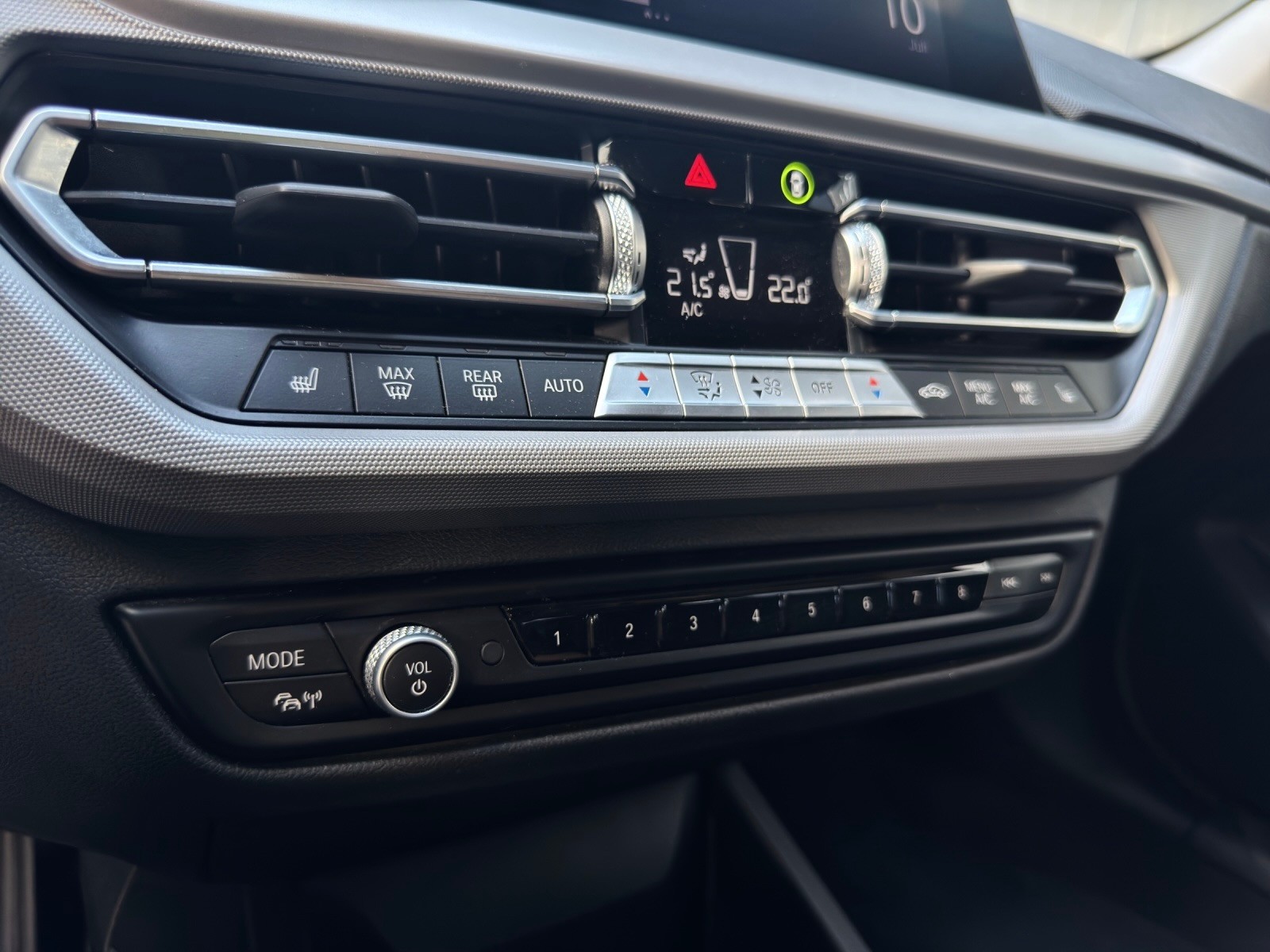 BMW 118i Steptronic-image-19