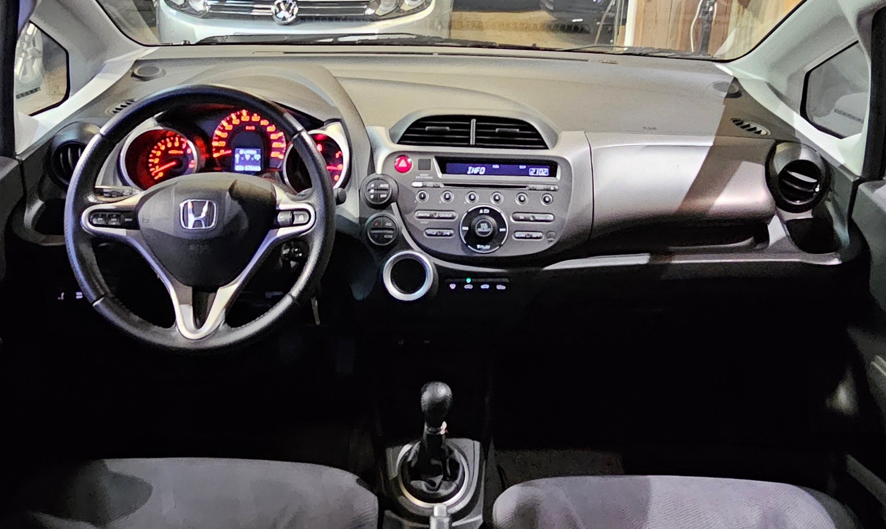 HONDA Jazz 1.4i Comfort-image-9