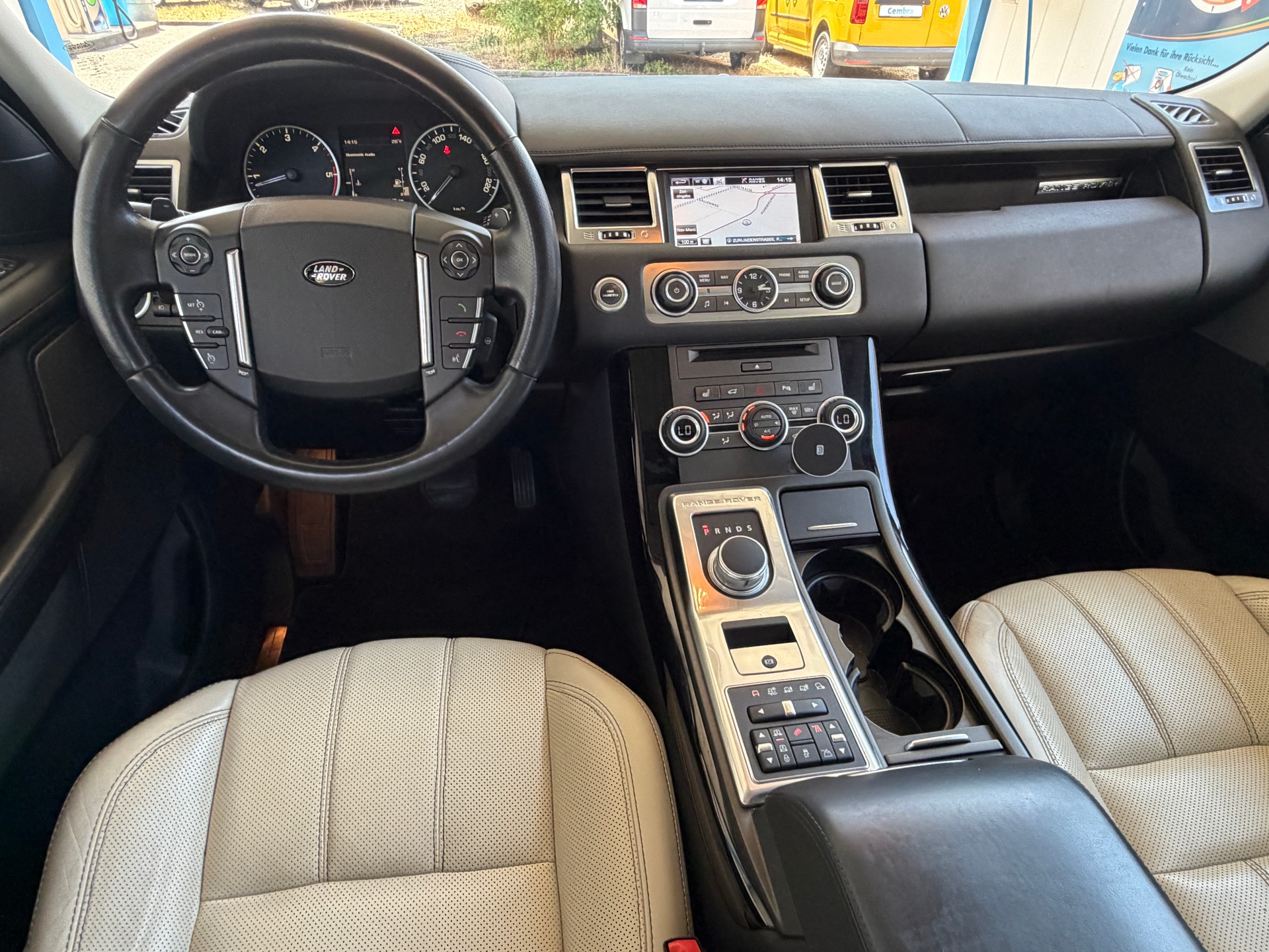 LAND ROVER Range Rover Sport 3.0 TDV6 HSE Automatic-image-1