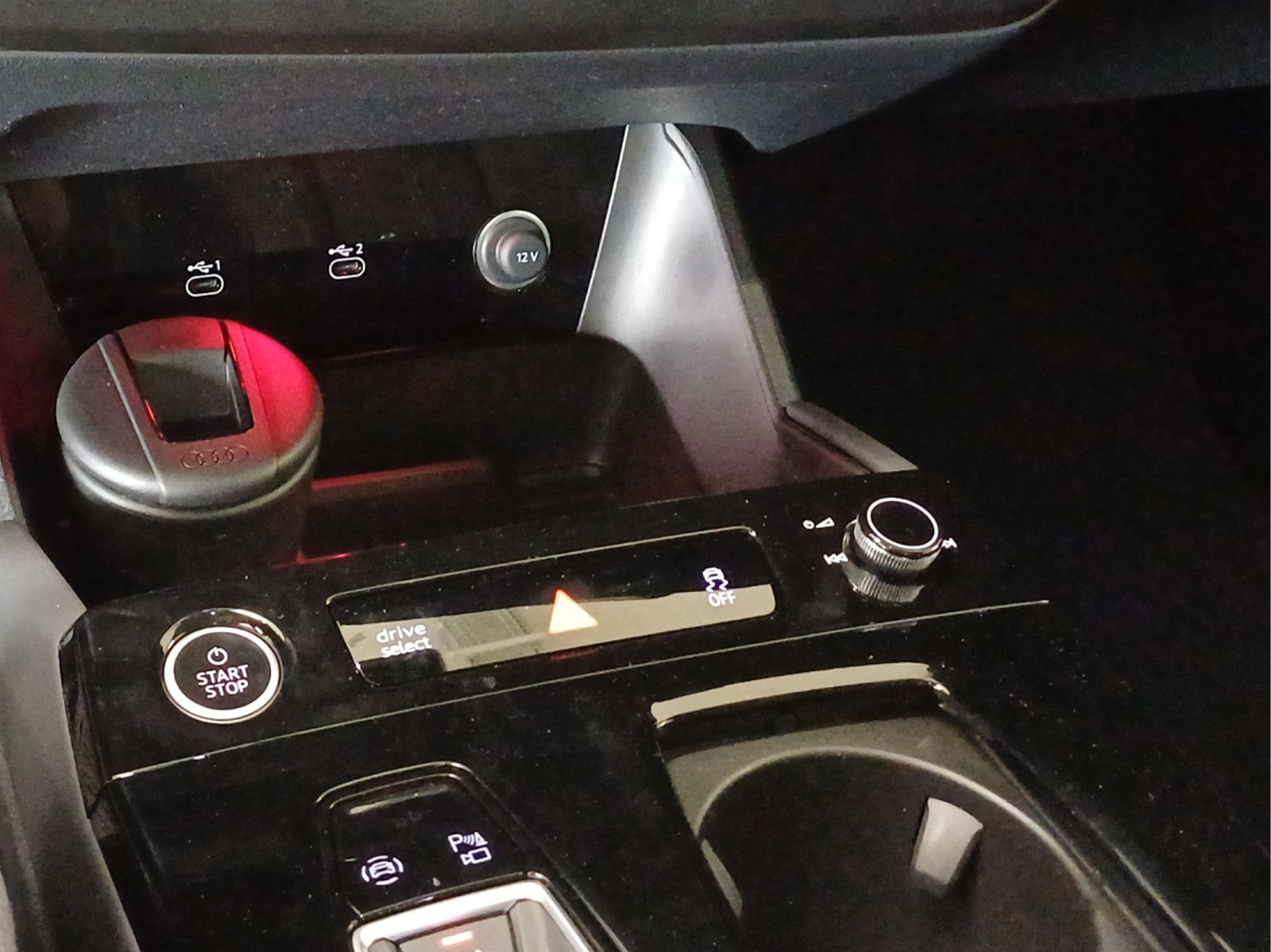 AUDI Q6 e-tron performance-image-13