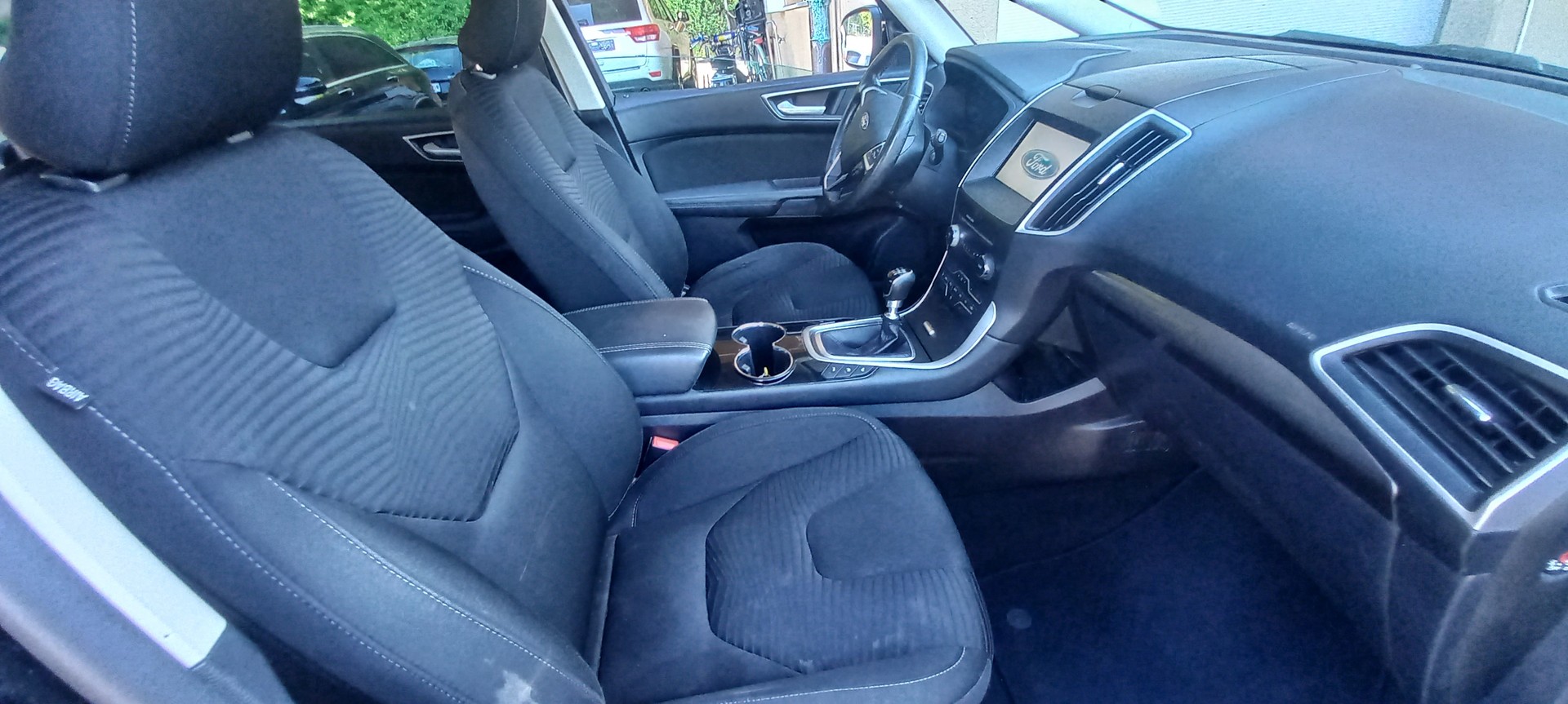 FORD S-Max 2.0 TDCi Titanium AWD-image-12
