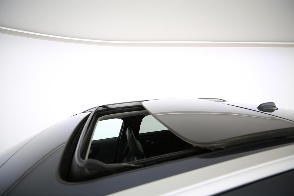 VOLVO XC40 1.5 T4 PiH Inscription-image-10