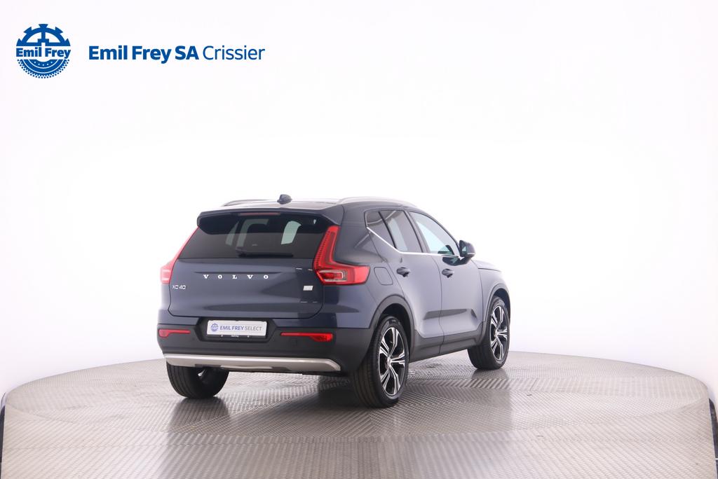 VOLVO XC40 1.5 T4 PiH Inscription-image-1