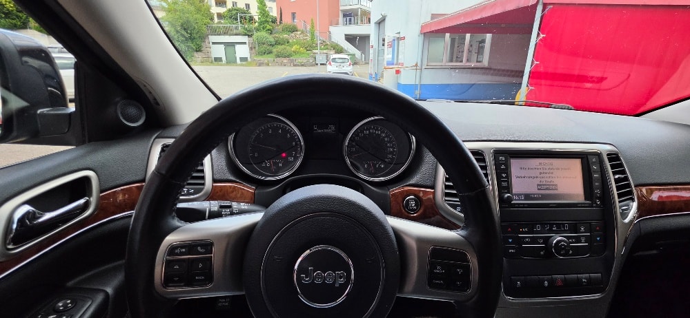 JEEP Grand Cherokee 3.6 V6 Limited Automatic-image-21