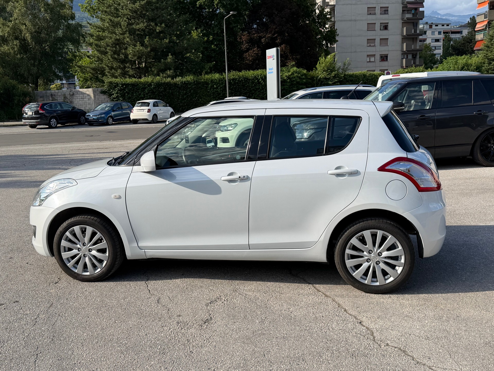 SUZUKI Swift 1.2i 16V GL Top 4x4-image-6