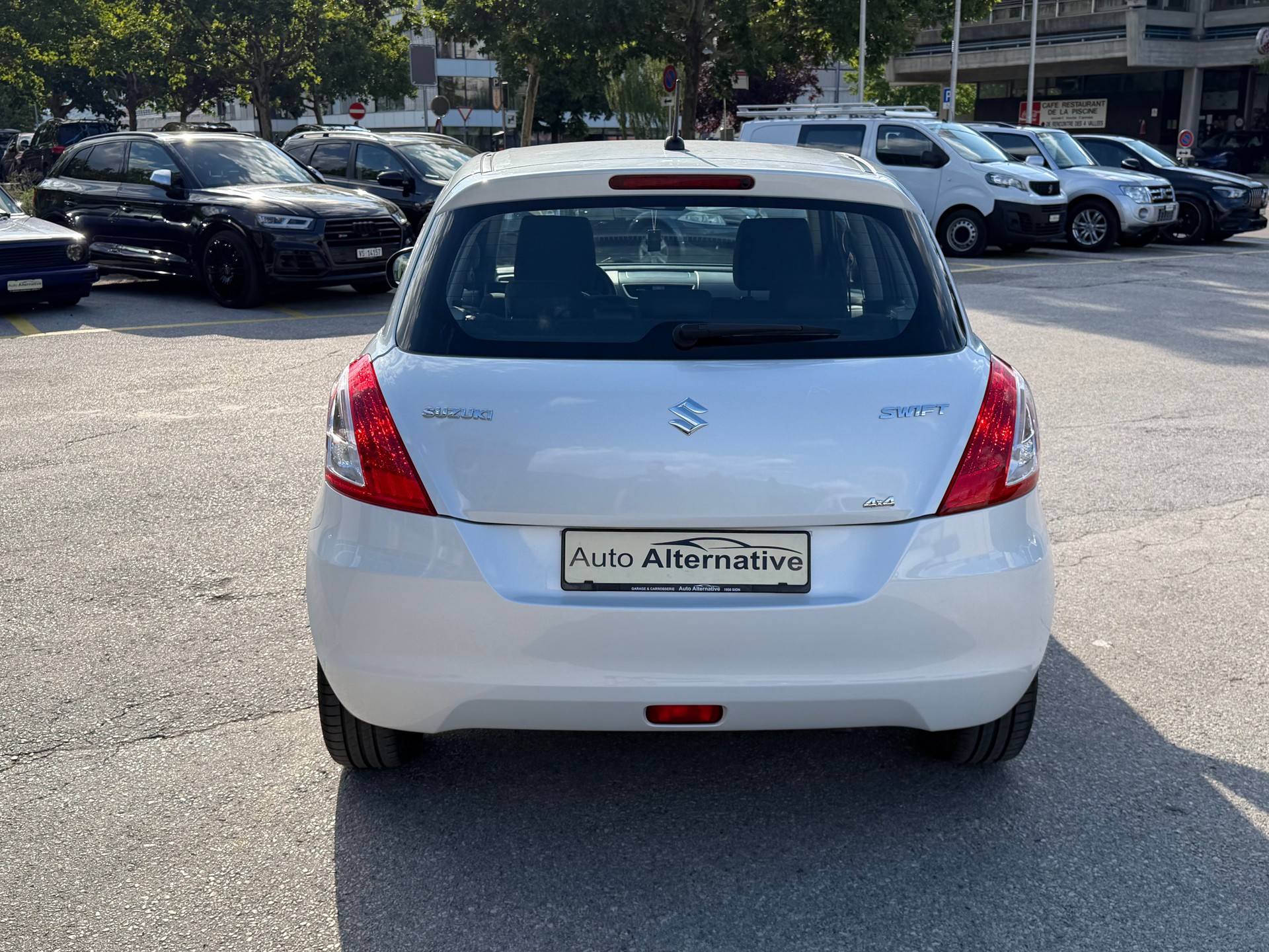 SUZUKI Swift 1.2i 16V GL Top 4x4-image-4