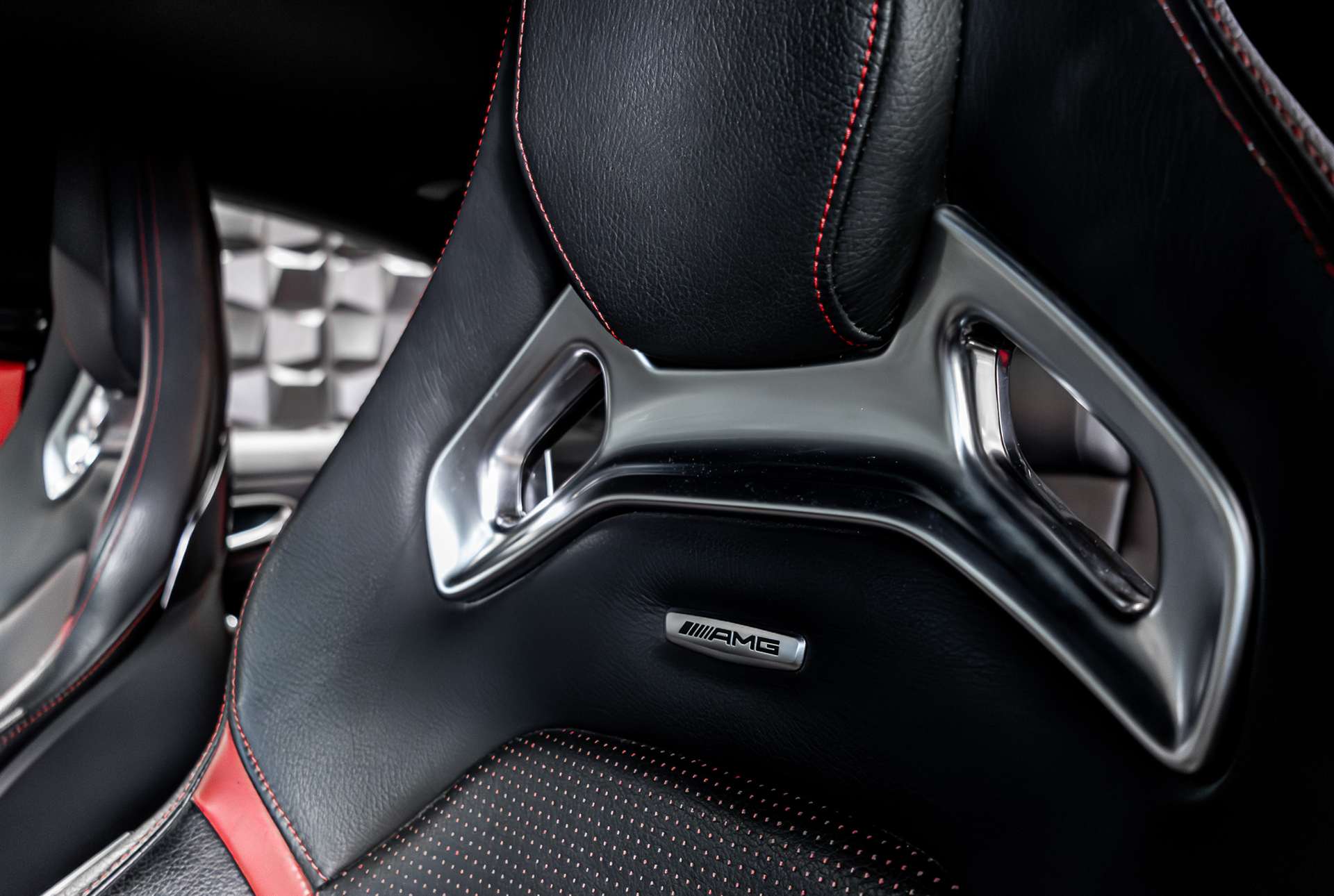 MERCEDES-BENZ CLA 45 AMG 4Matic Speedshift-image-14