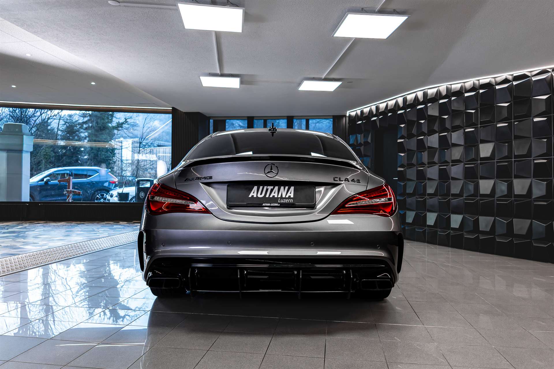 MERCEDES-BENZ CLA 45 AMG 4Matic Speedshift-image-4