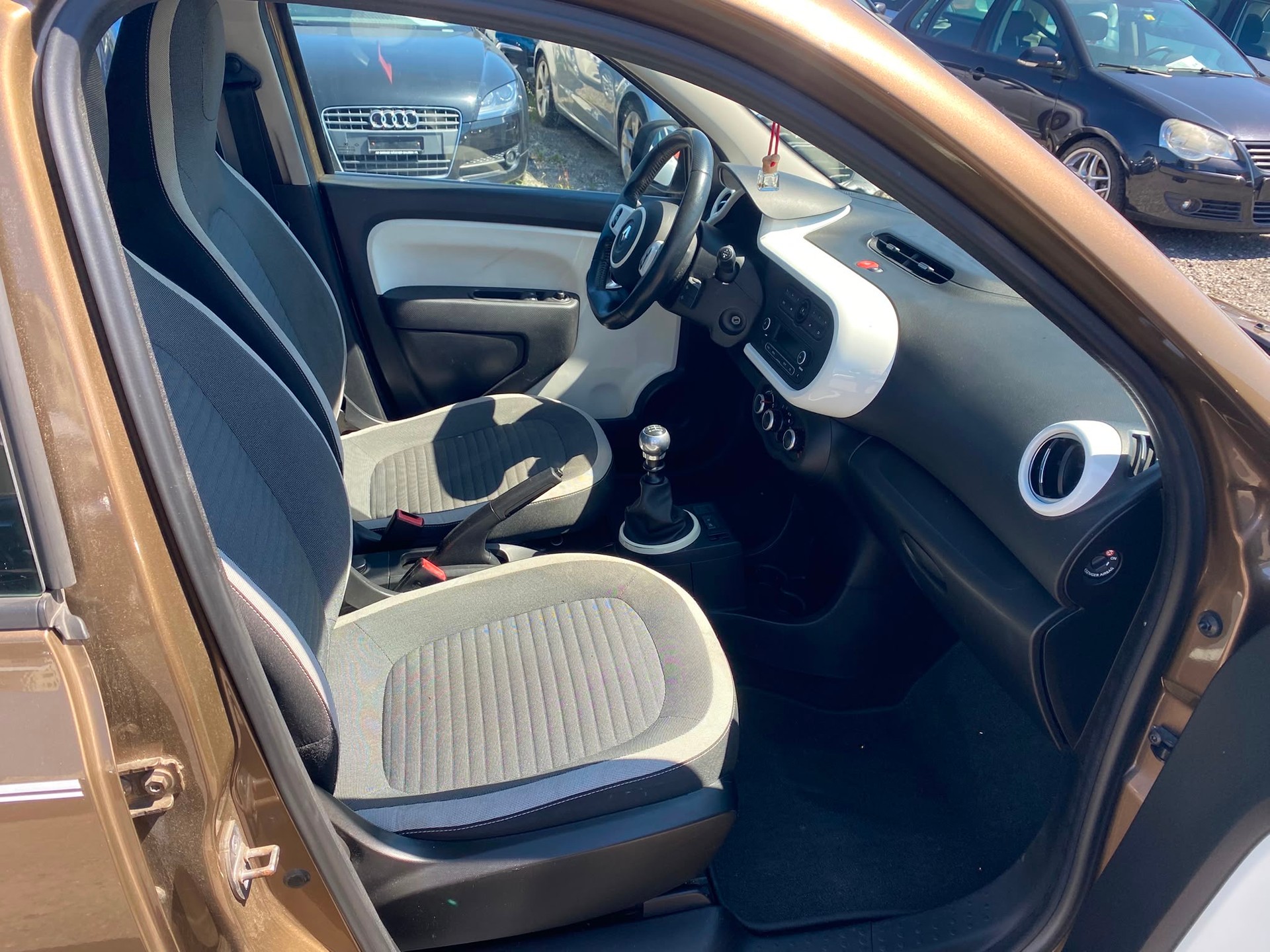 RENAULT Twingo 0.9 Zen-image-12