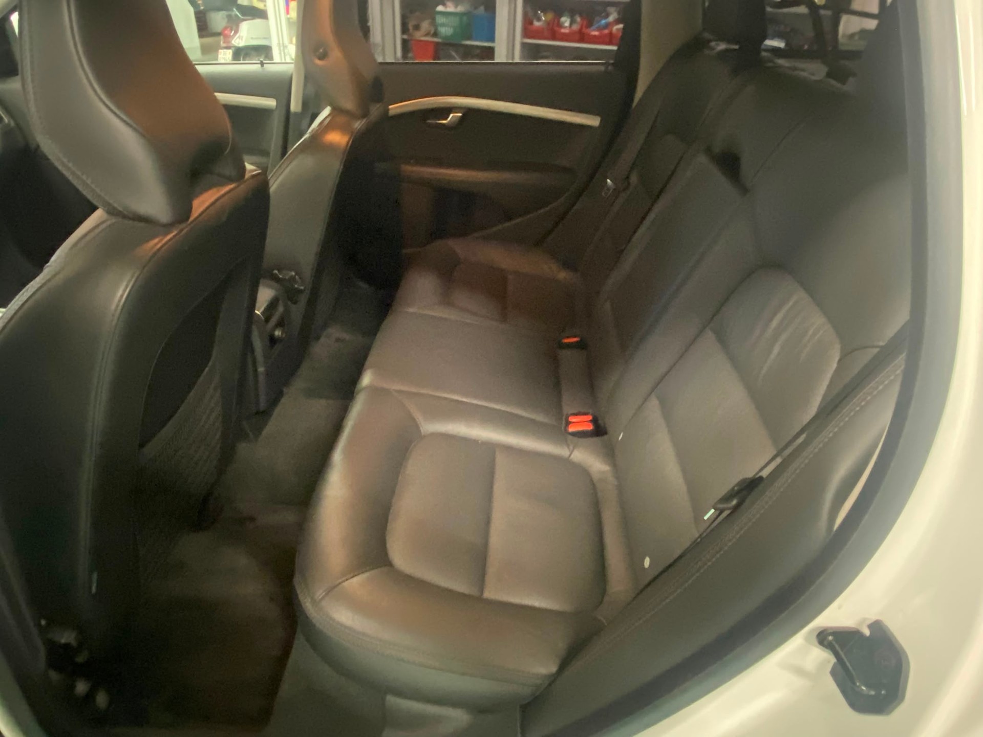 VOLVO XC70 D4 AWD Husky Edition Geartronic-image-7