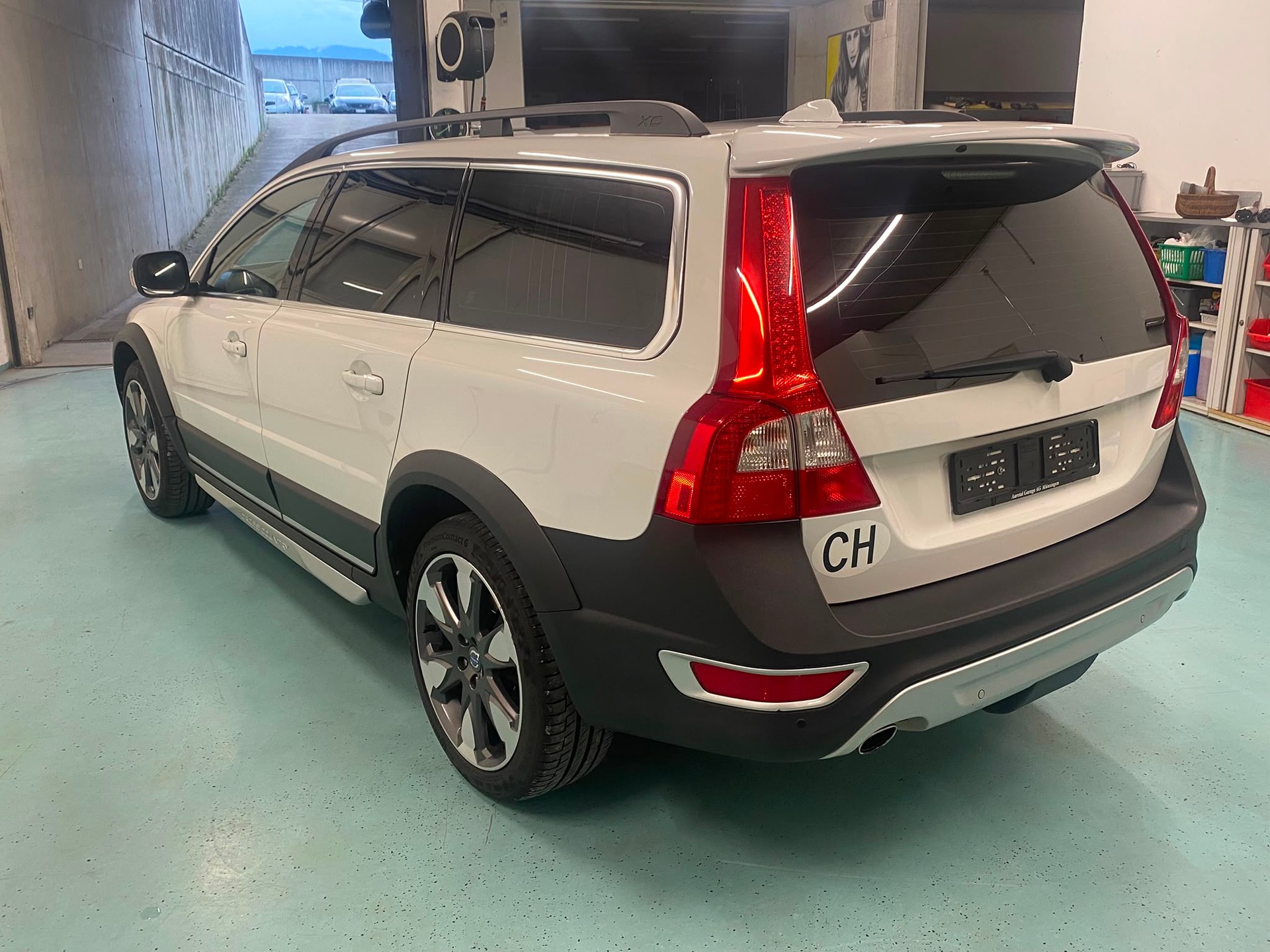 VOLVO XC70 D4 AWD Husky Edition Geartronic-image-10