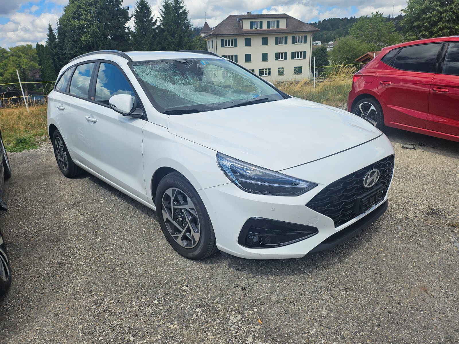 HYUNDAI i30 Wagon 1.0 T-GDi Origo 48V MH DCT beschadig endomagée-image-0