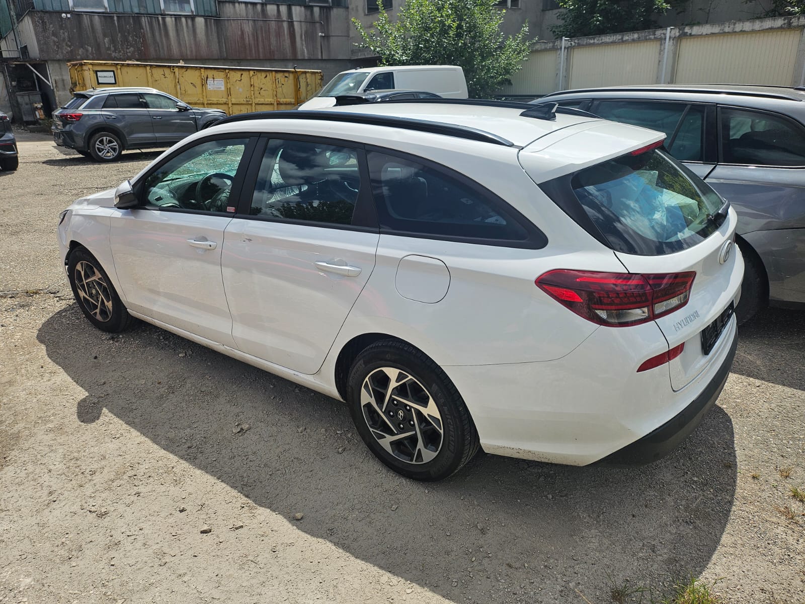 HYUNDAI i30 Wagon 1.0 T-GDi Origo 48V MH DCT beschadig endomagée-image-6