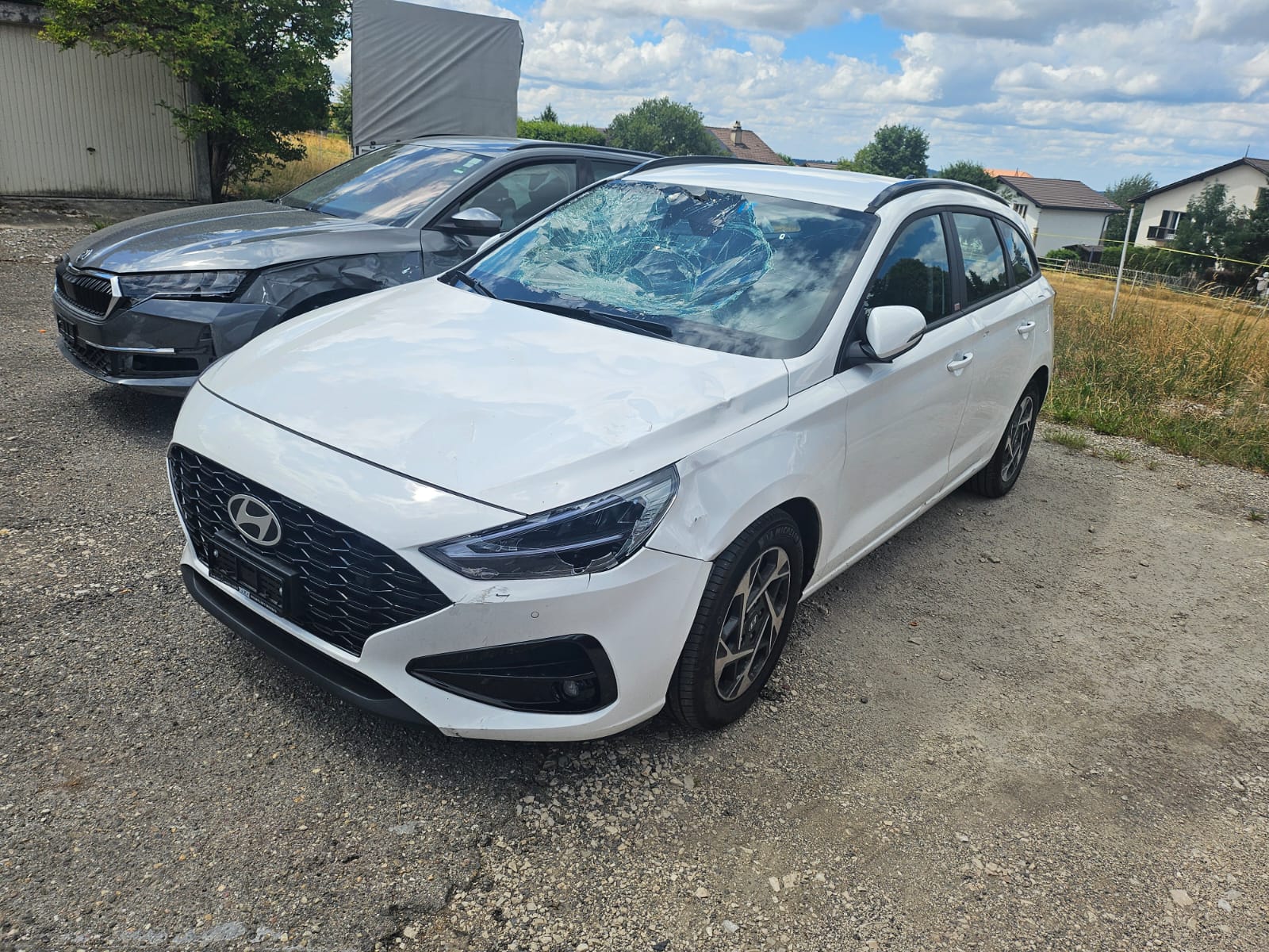 HYUNDAI i30 Wagon 1.0 T-GDi Origo 48V MH DCT beschadig endomagée-image-4