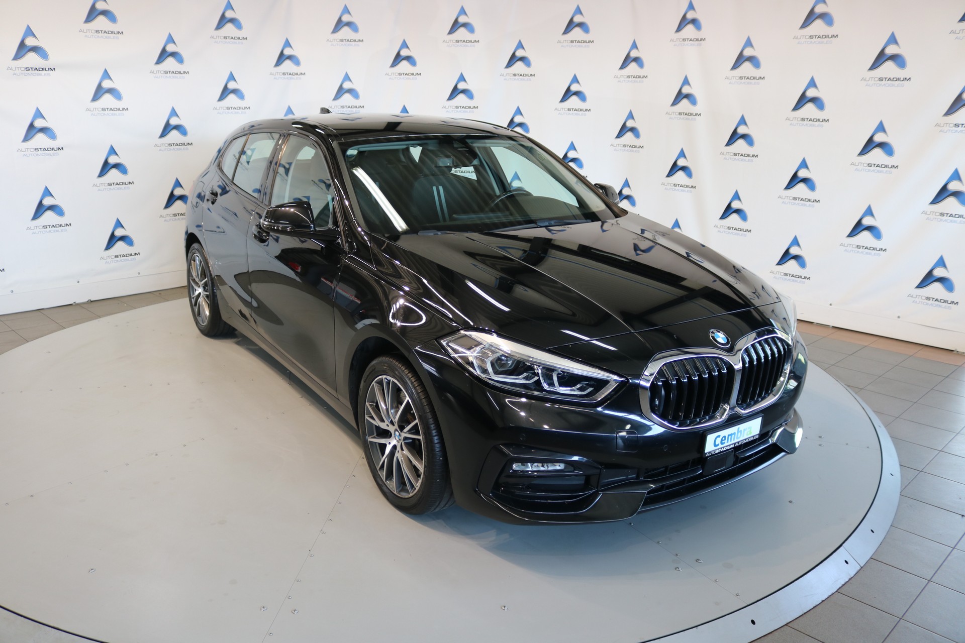 BMW 120d xDrive Steptronic Sport Line-image-0