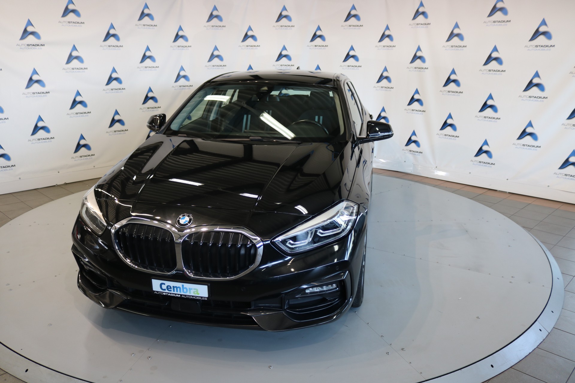 BMW 120d xDrive Steptronic Sport Line-image-13
