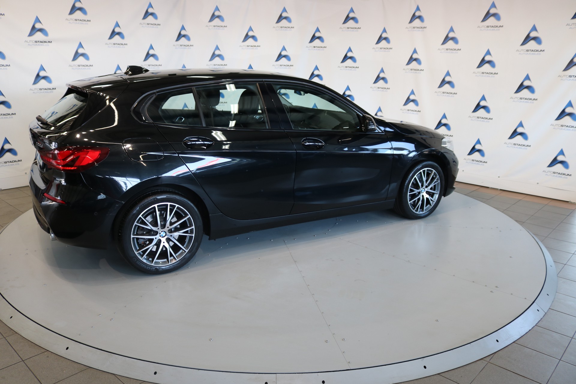 BMW 120d xDrive Steptronic Sport Line-image-37