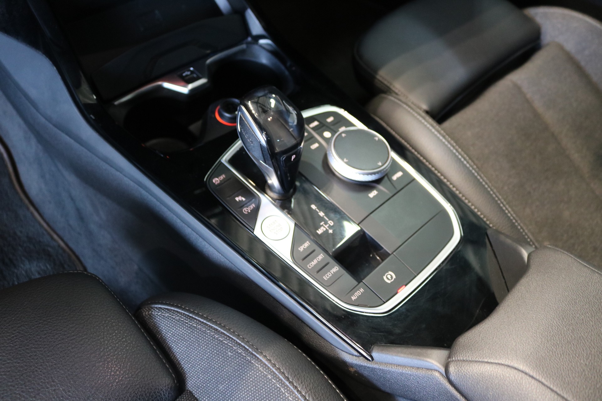BMW 120d xDrive Steptronic Sport Line-image-61
