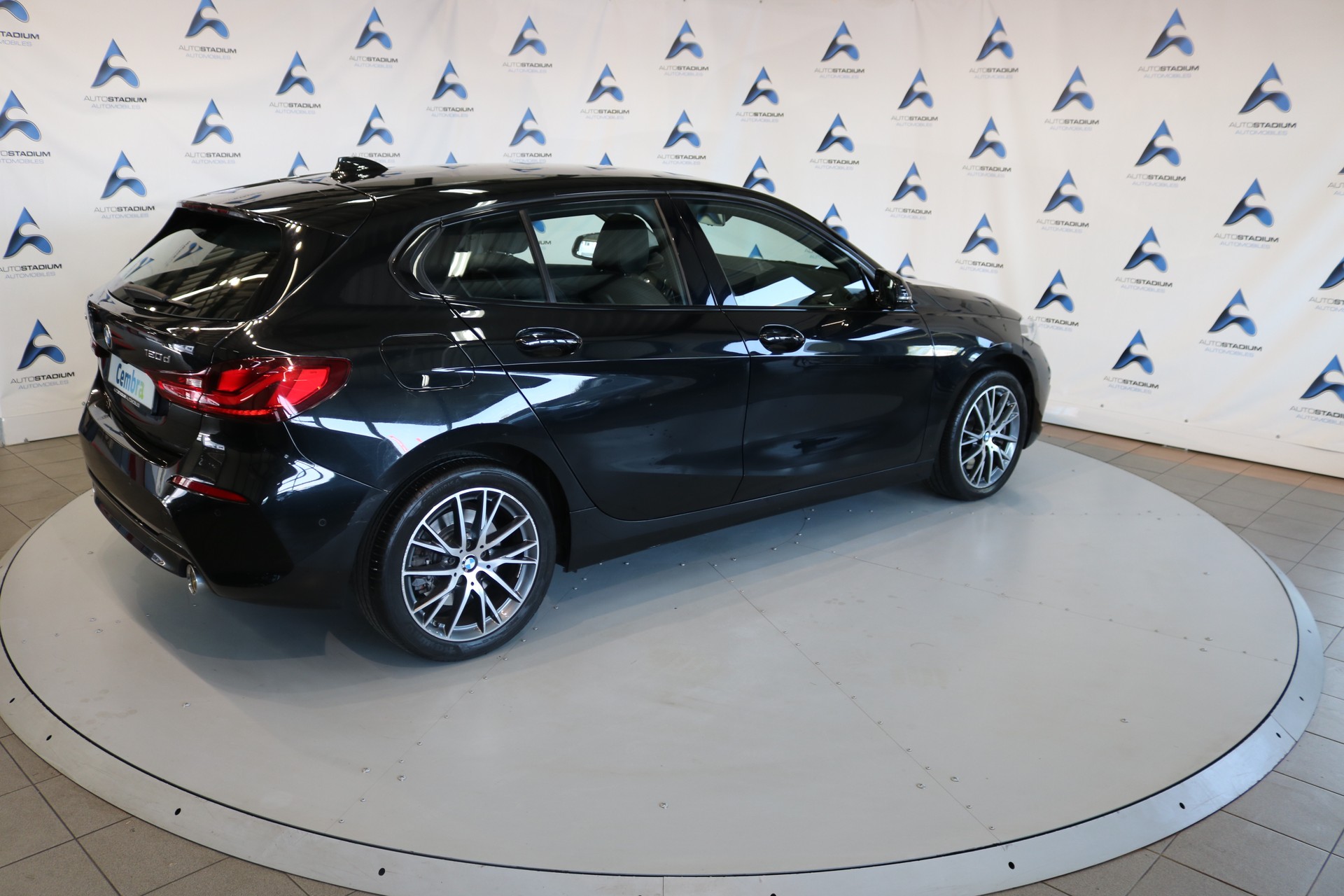 BMW 120d xDrive Steptronic Sport Line-image-36